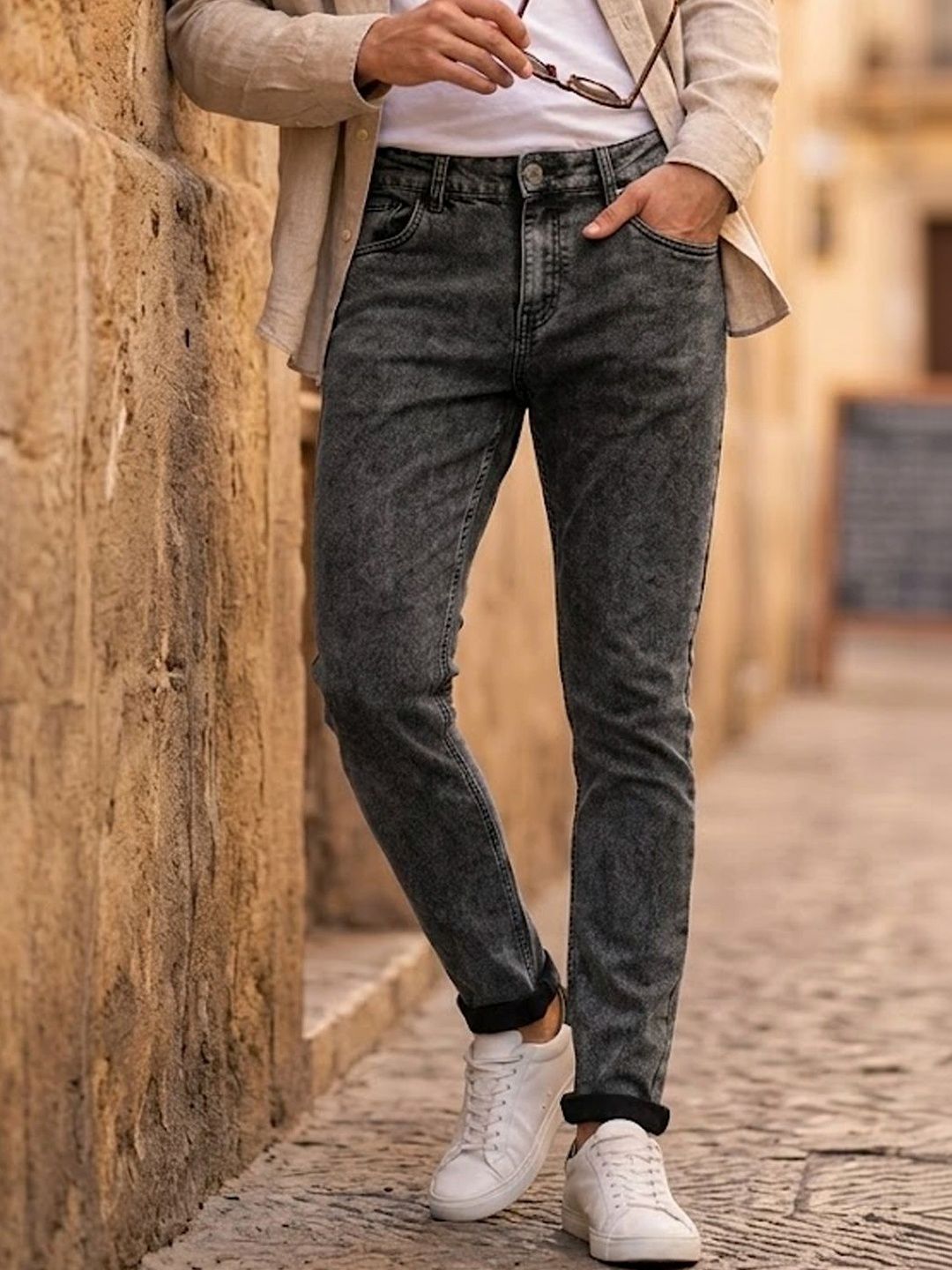 Urbano Fashion Men Washed Black Clean Look Heavy Fade Stretchable Regular Fit Jeans