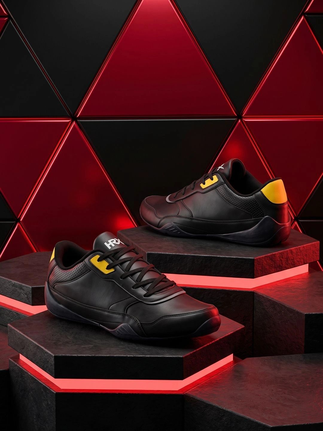 HRX by Hrithik Roshan Men Solid Sneakers