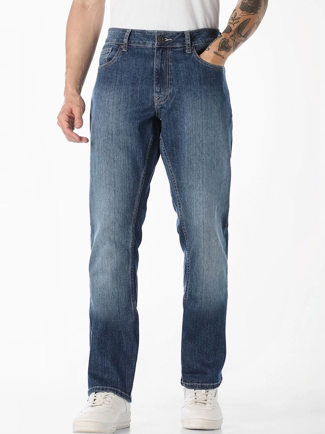 Jack & Jones Men Clark Regular Fit Low-Rise Light Fade Stretchable Jeans