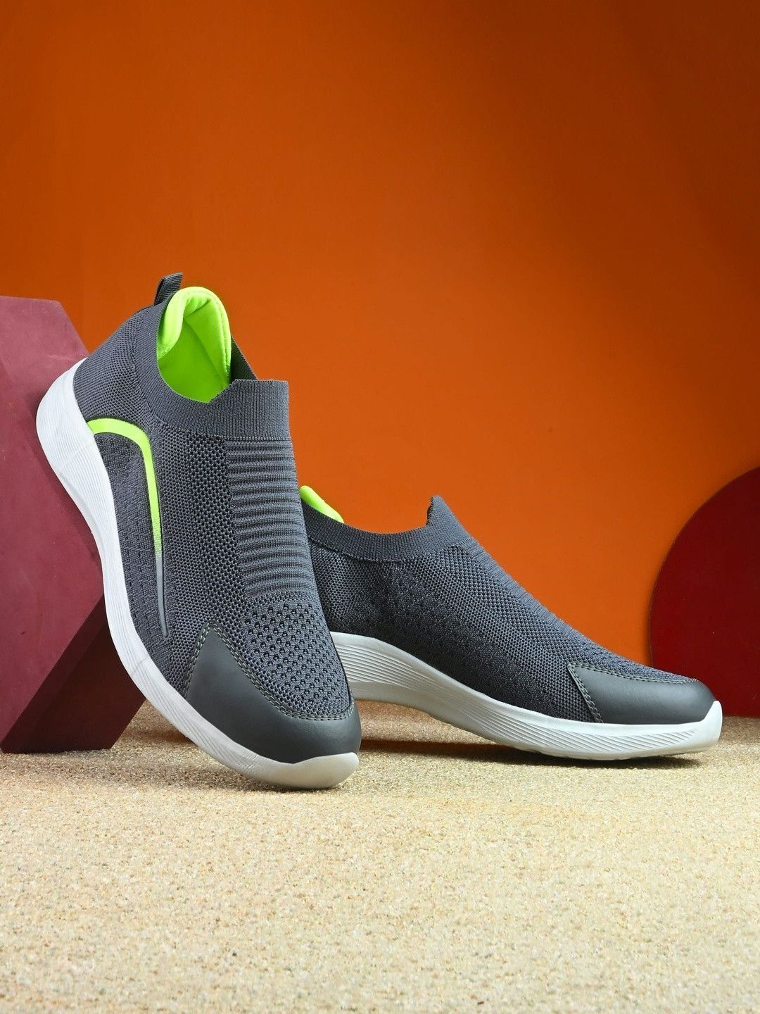 Luper Men Walking Non-Marking Shoes