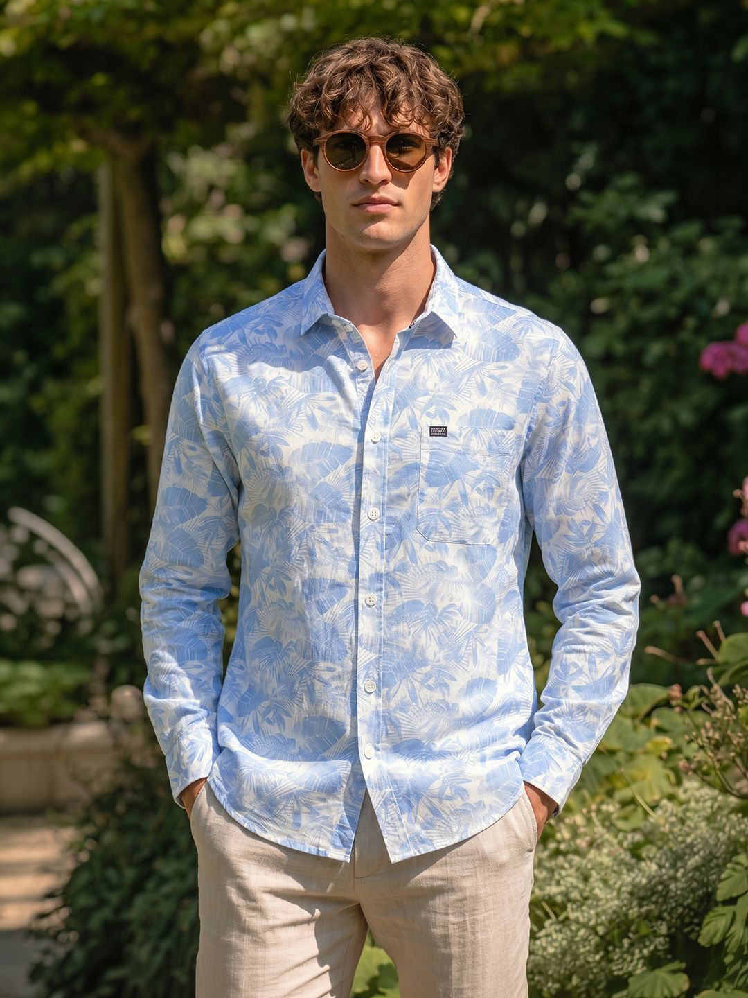 The Indian Garage Co Men Blue & White Slim Fit Printed Casual Shirt