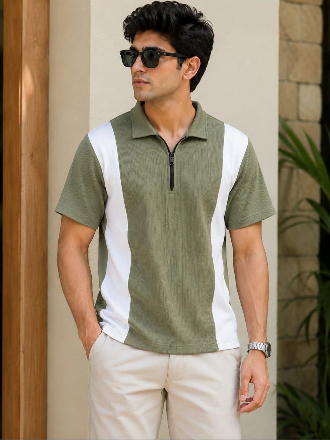 Blushme Men Colourblocked Polo Collar T-shirt