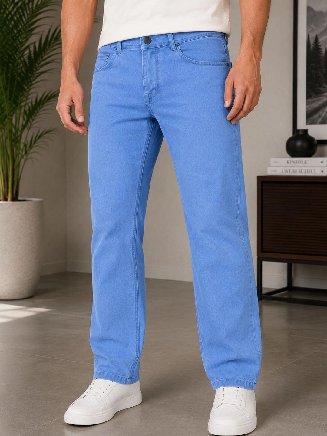 Kyber Men Jean Straight Fit Mid-Rise Light Fade Stretchable Jeans