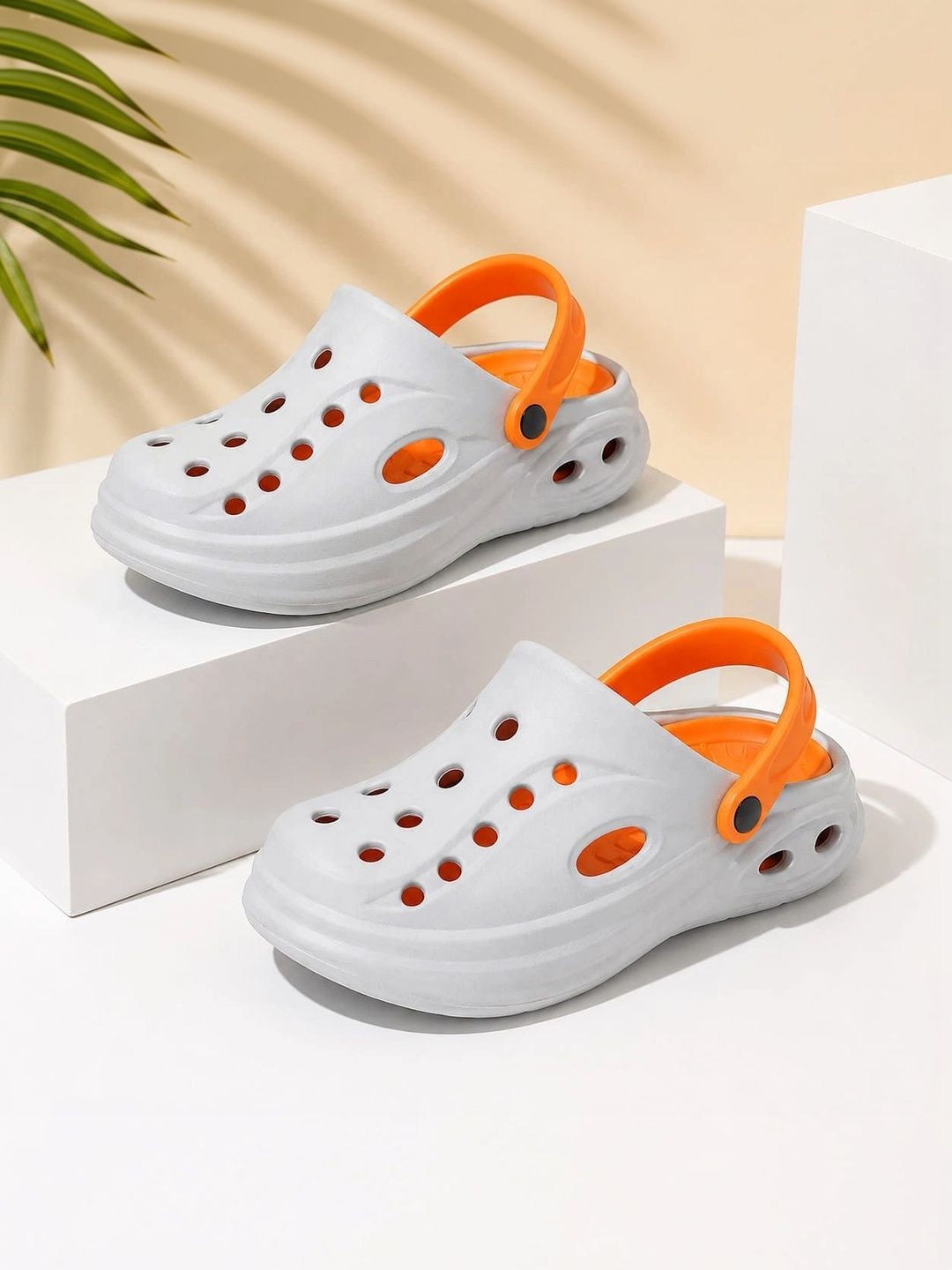 NEW ORANIE Men Cushioned footbed Clogs