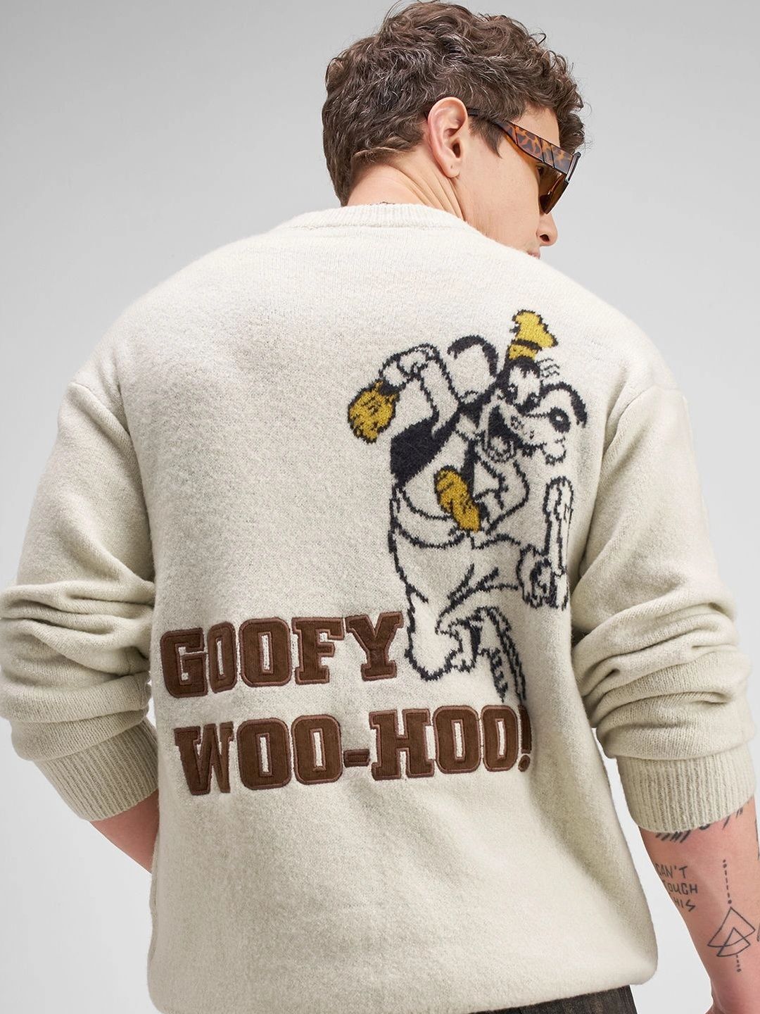 HIGHLANDER Men Printed Pullover with Embroidered Detail