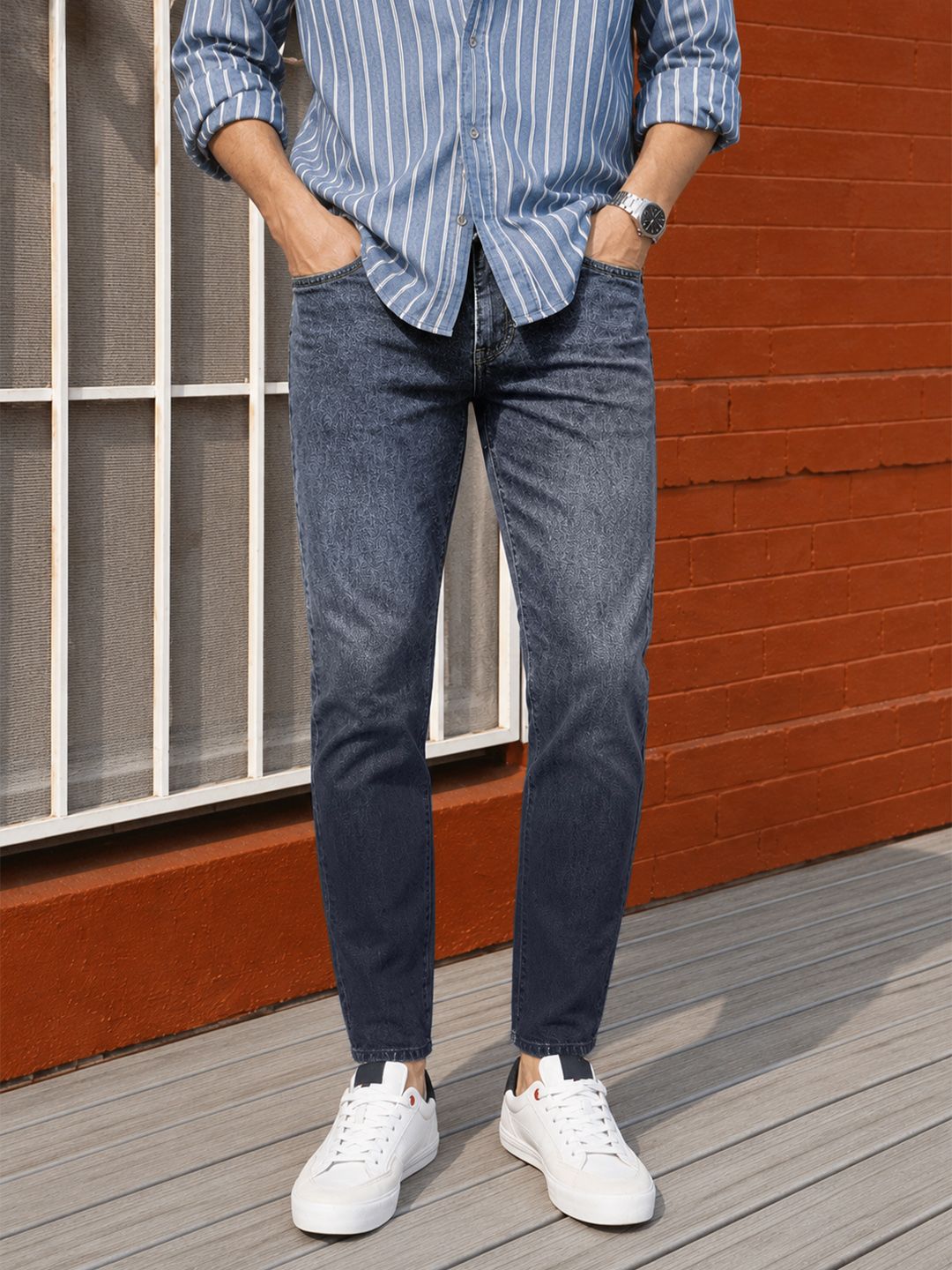 The Indian Garage Co Men Blue Slim Fit Light Fade Stretchable Jeans