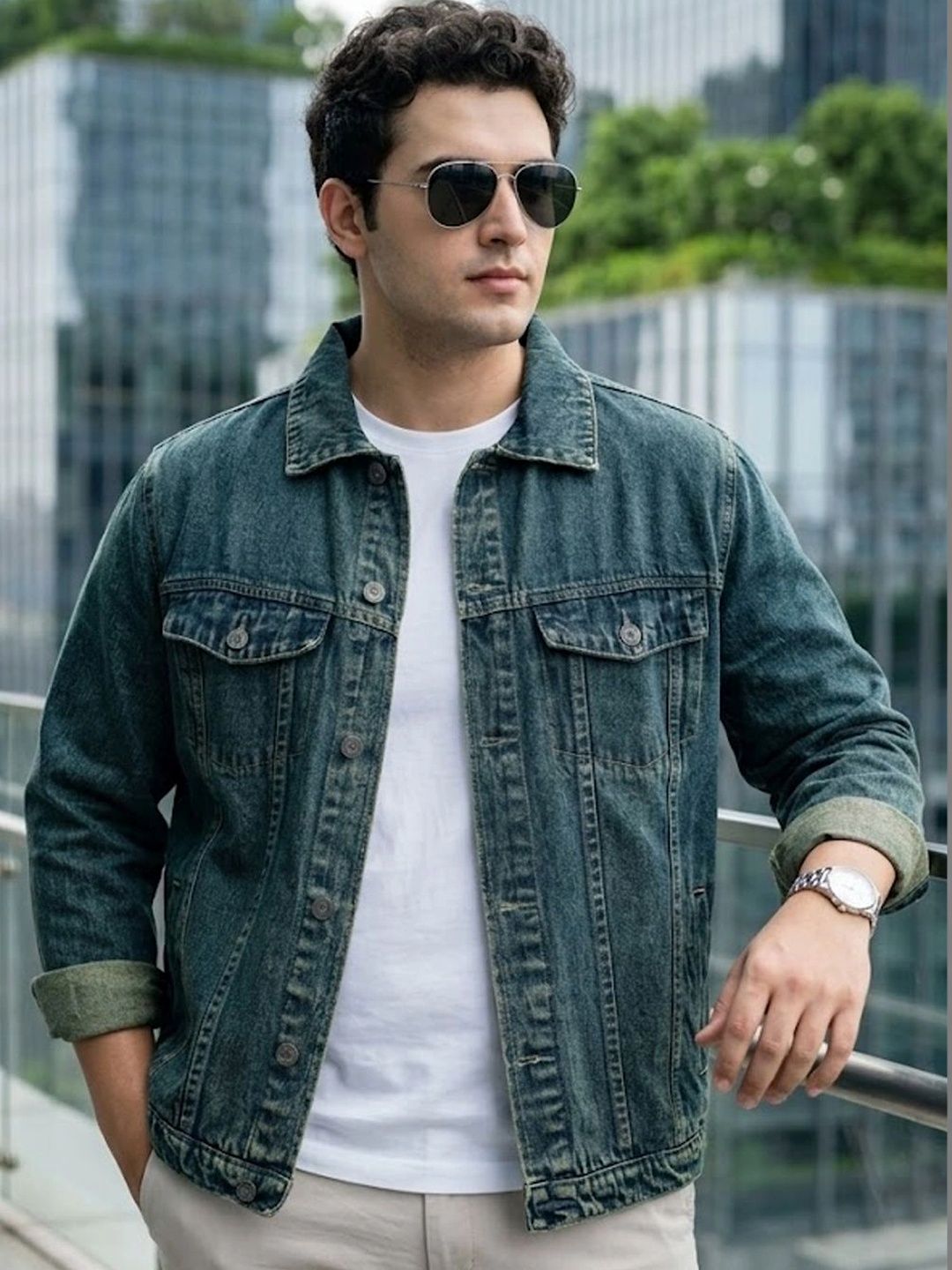 Urbano Plus Men's Blue Regular Fit Washed Full Sleeve Denim Jacket