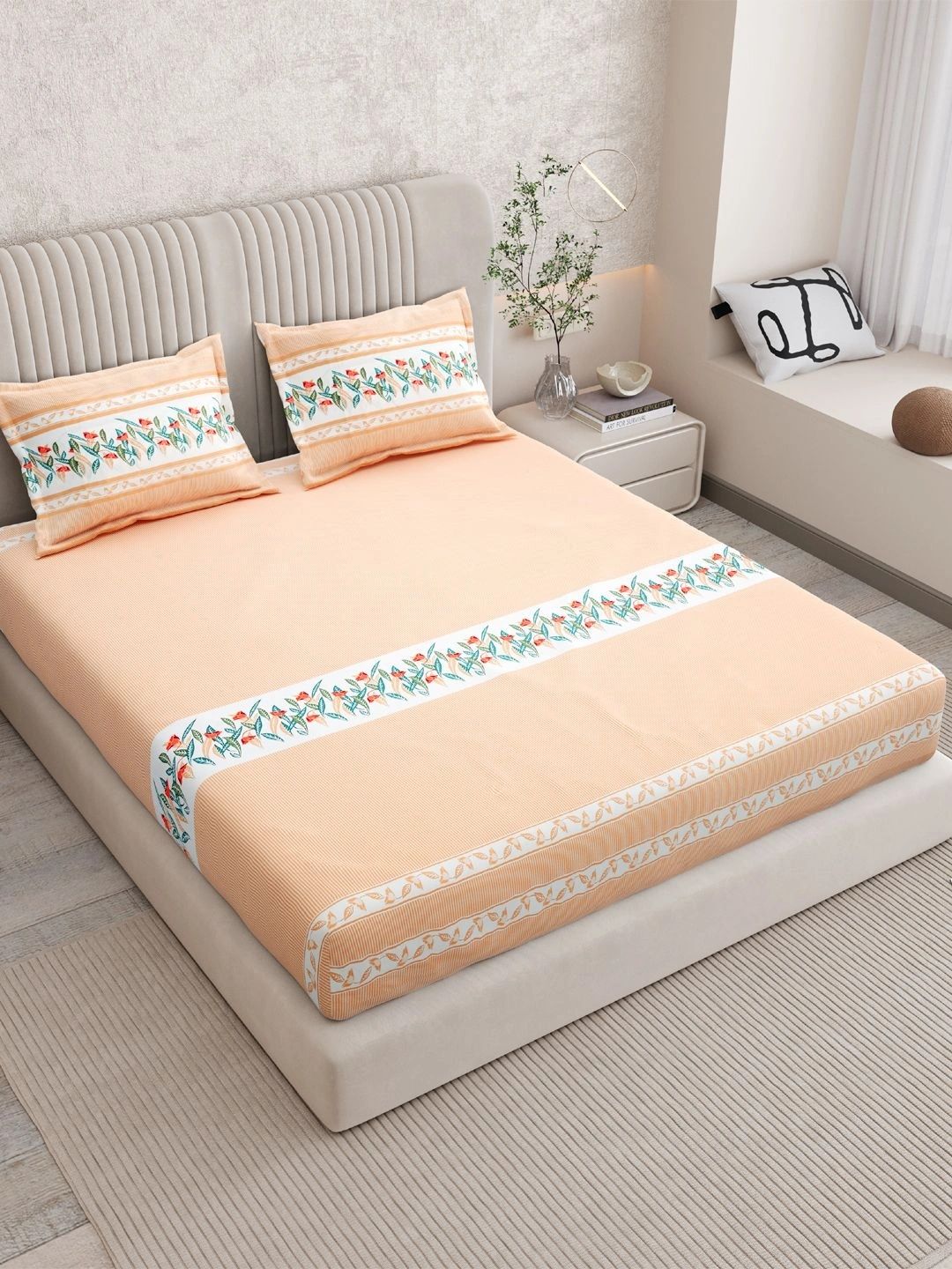 Sangria Peach-Coloured Floral 160 TC King Bedsheet with 2 Pillow Covers