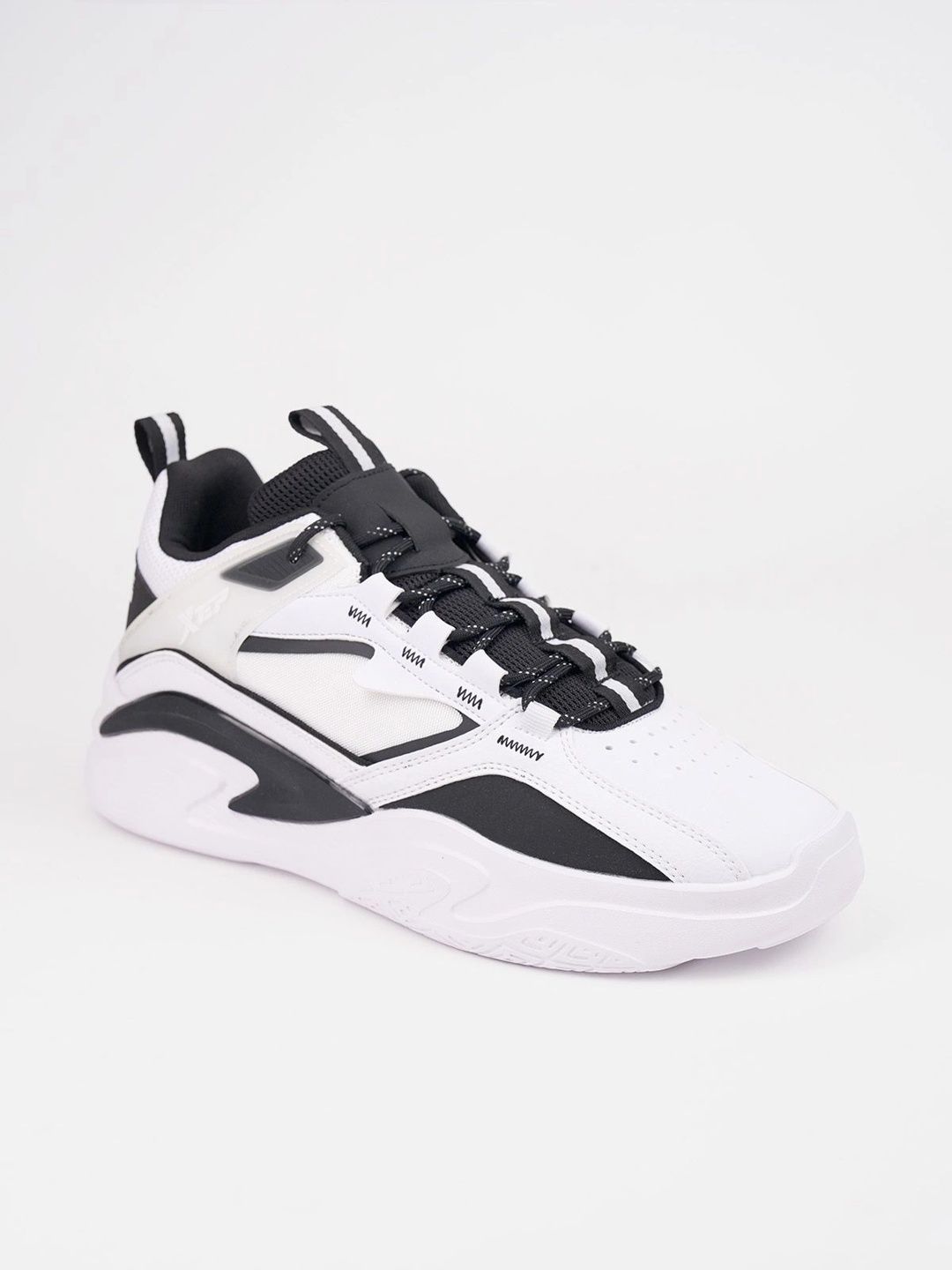 Xtep Men Textile Basketball Non-Marking Shoes