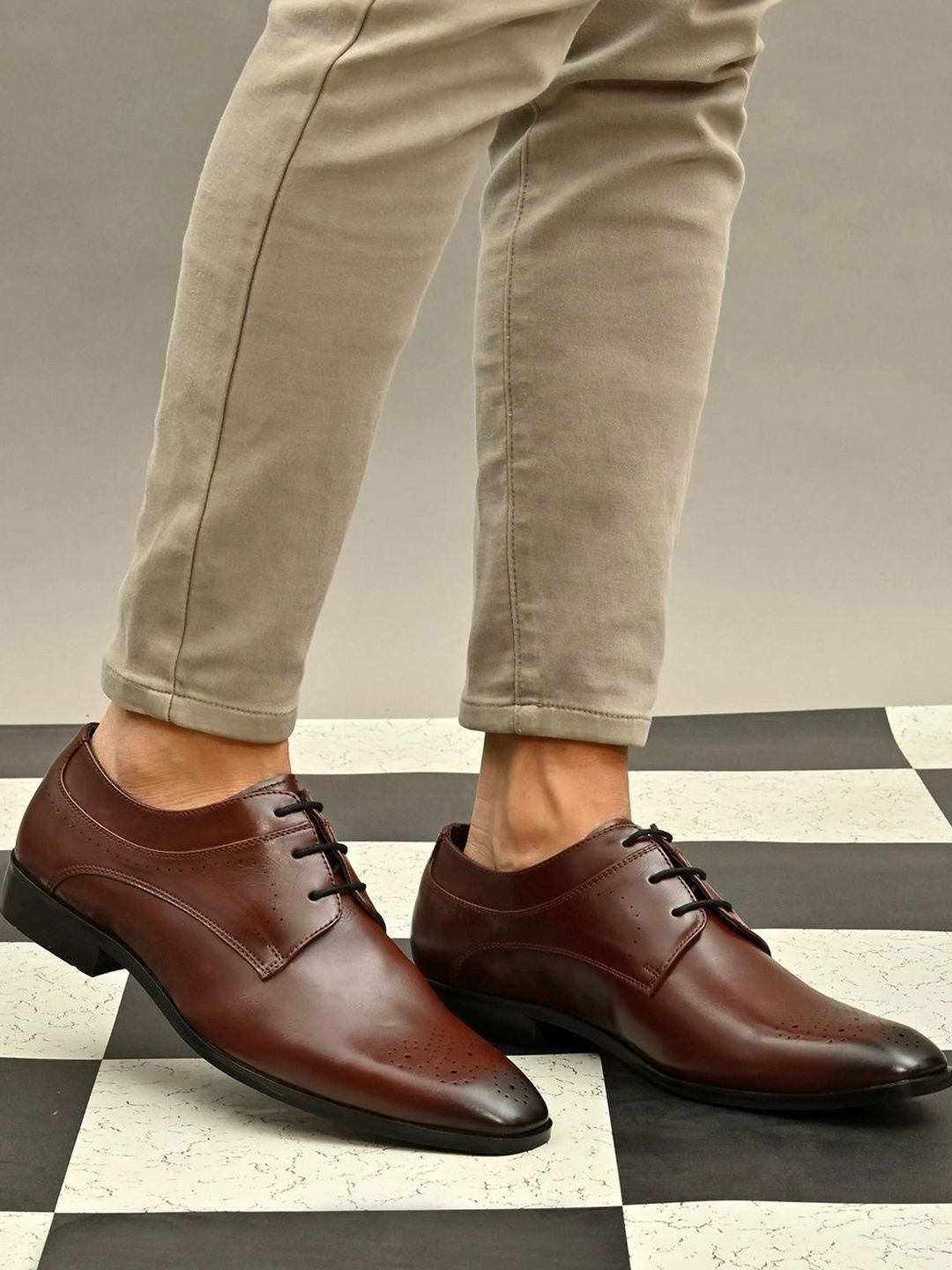 House of Pataudi Men Leather Round Toe Lace-Ups Derbys Formal Shoes
