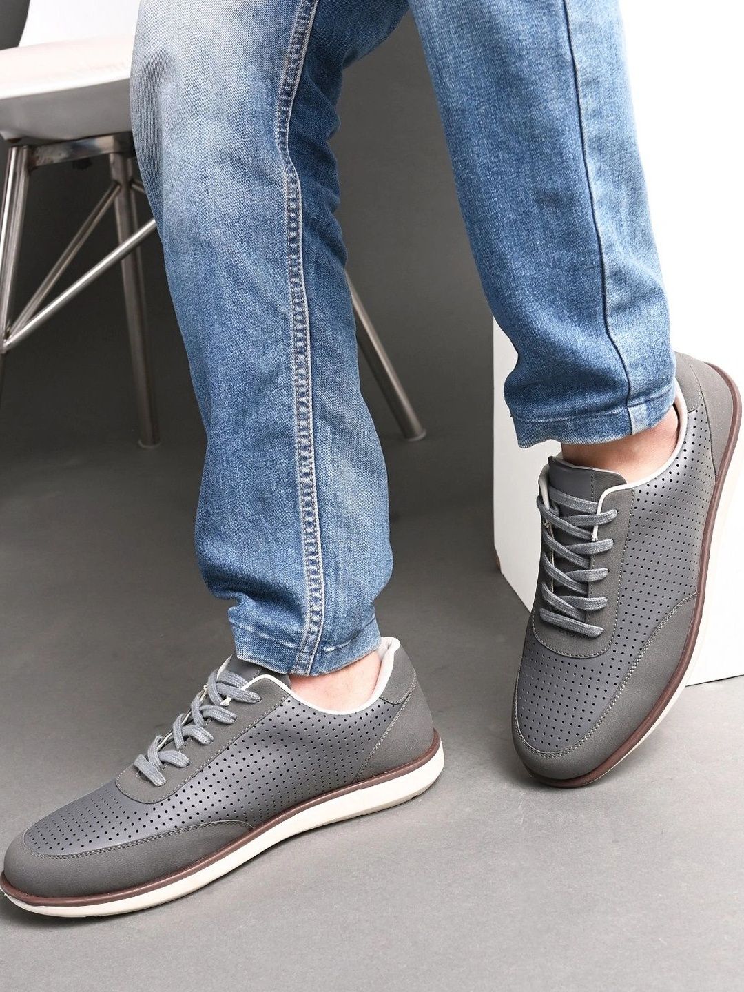 Roadster Roadster Men Sneakers