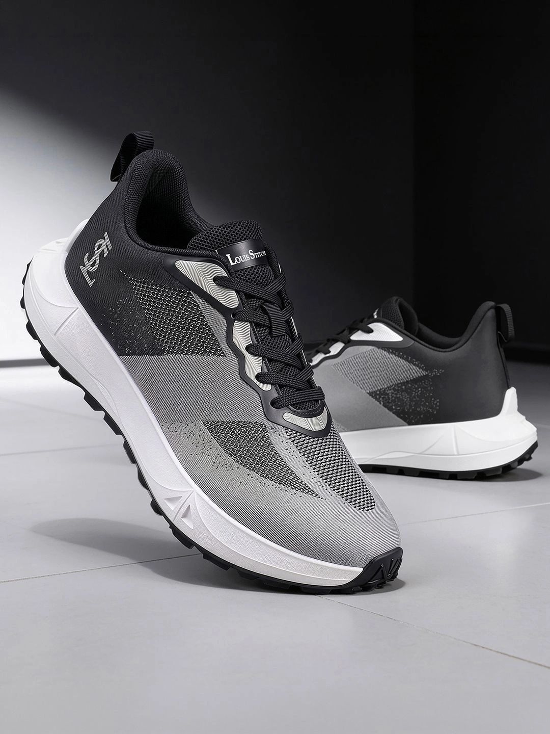 LOUIS STITCH Men's Graphite Grey Lightweight Athleisure Sport Shoes