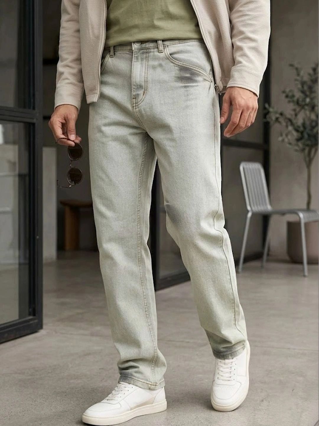 Urbano Fashion Men Straight Fit Mid-Rise Heavy Fade Stretchable Jeans