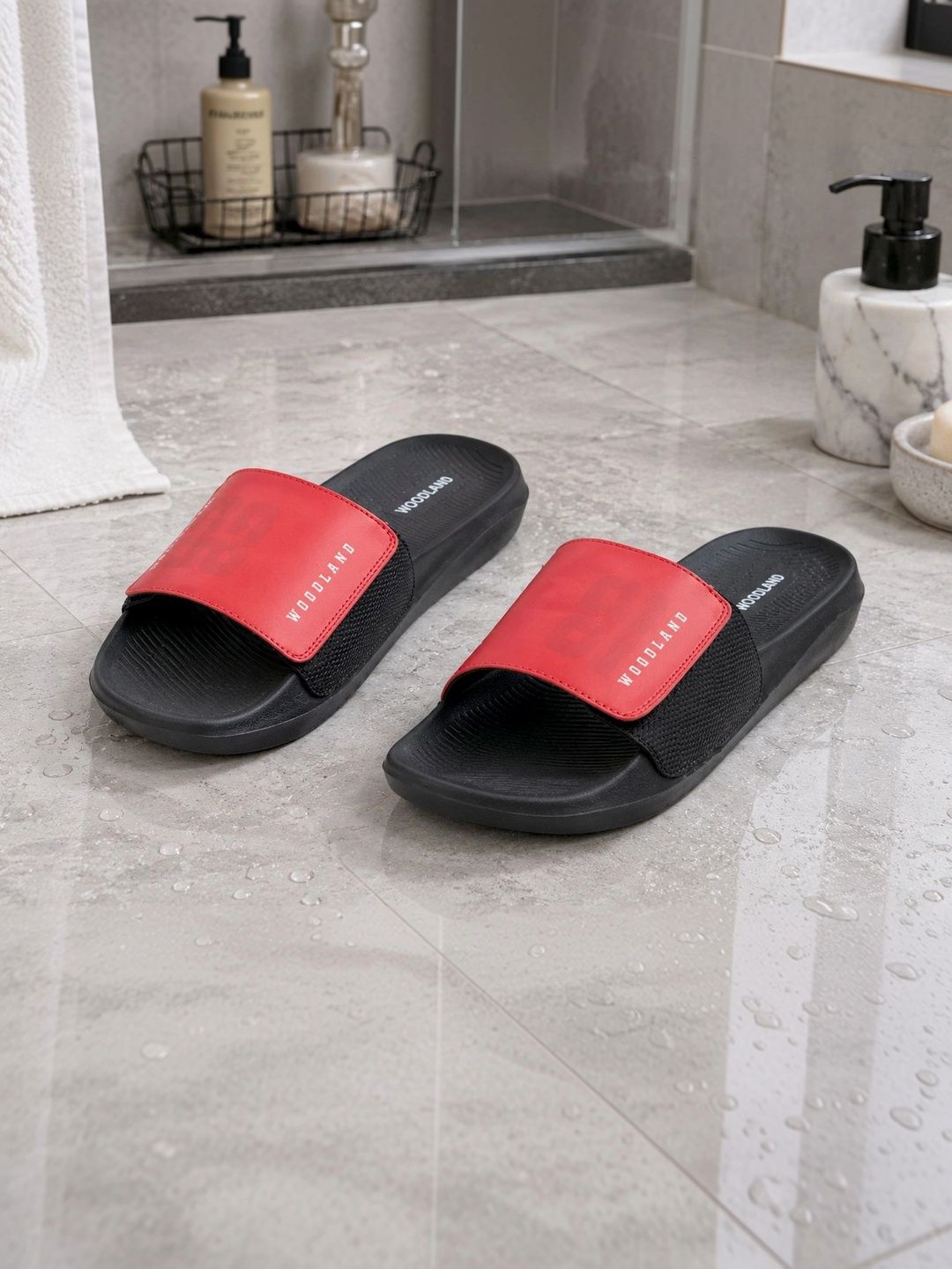 Woodland Men Sliders