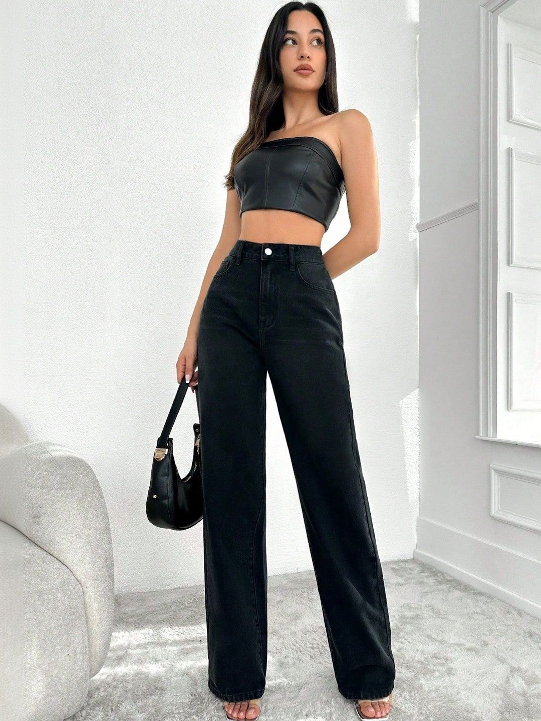 Off Duty India Women Comfort Straight Fit High-Rise Jeans