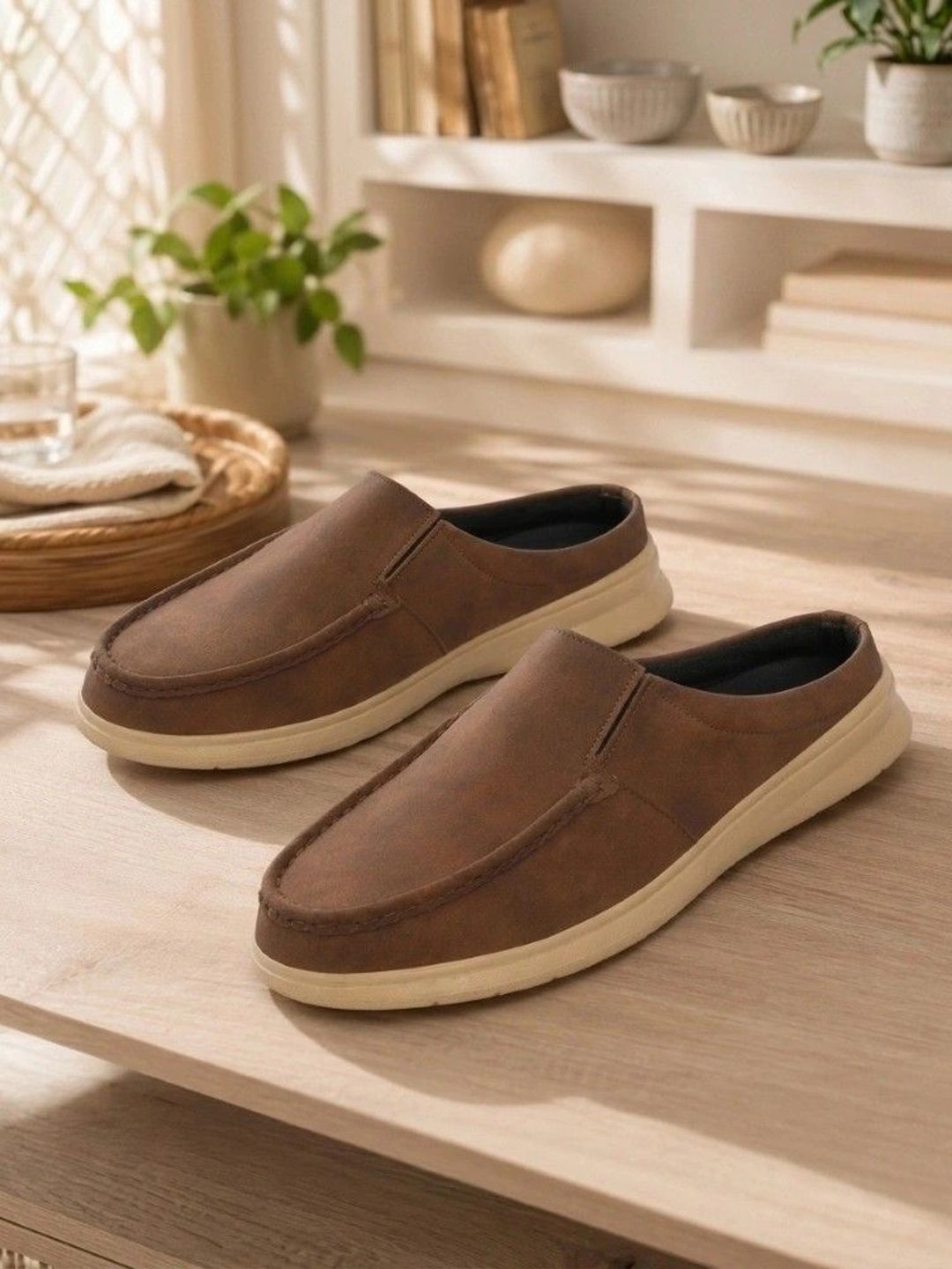 SERVER Men Suede Mules