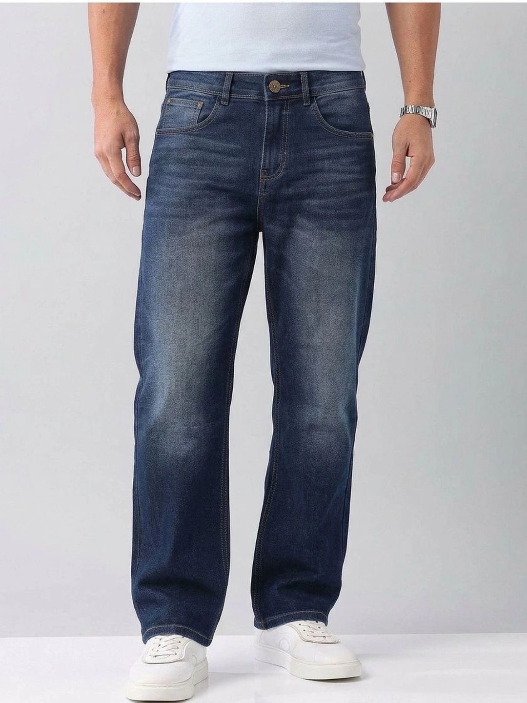 dolsia Men Straight Fit Mid-Rise Mildly Distressed Light Fade Stretchable Jeans