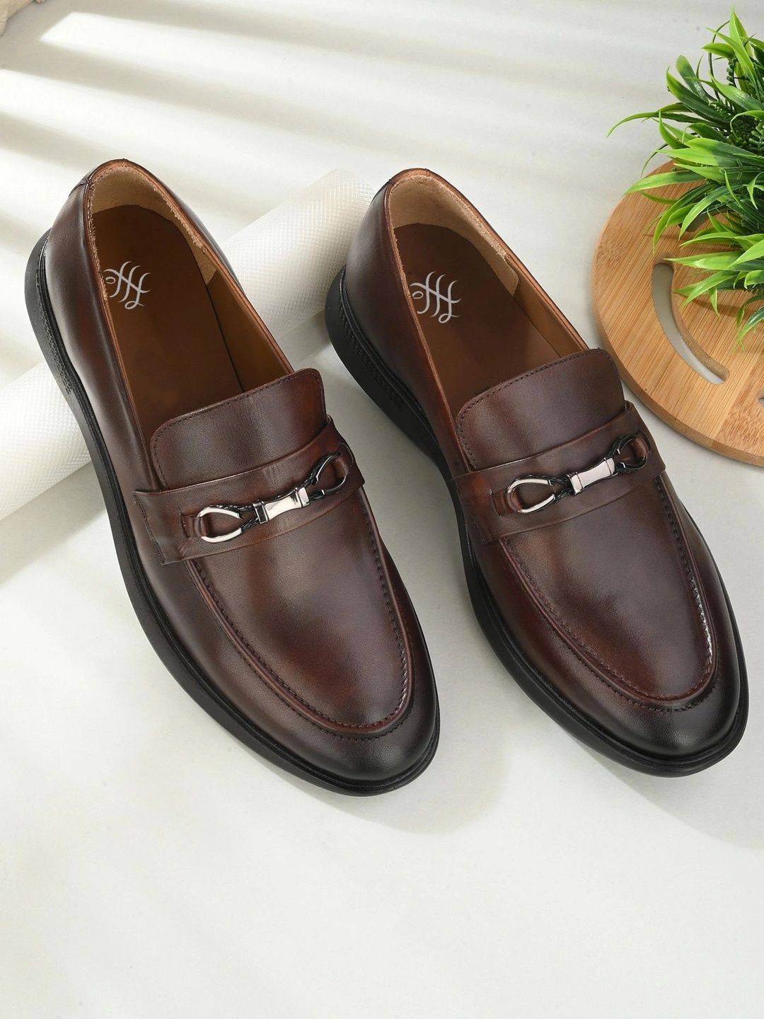 House of Pataudi House of Pataudi Men Leather Loafers