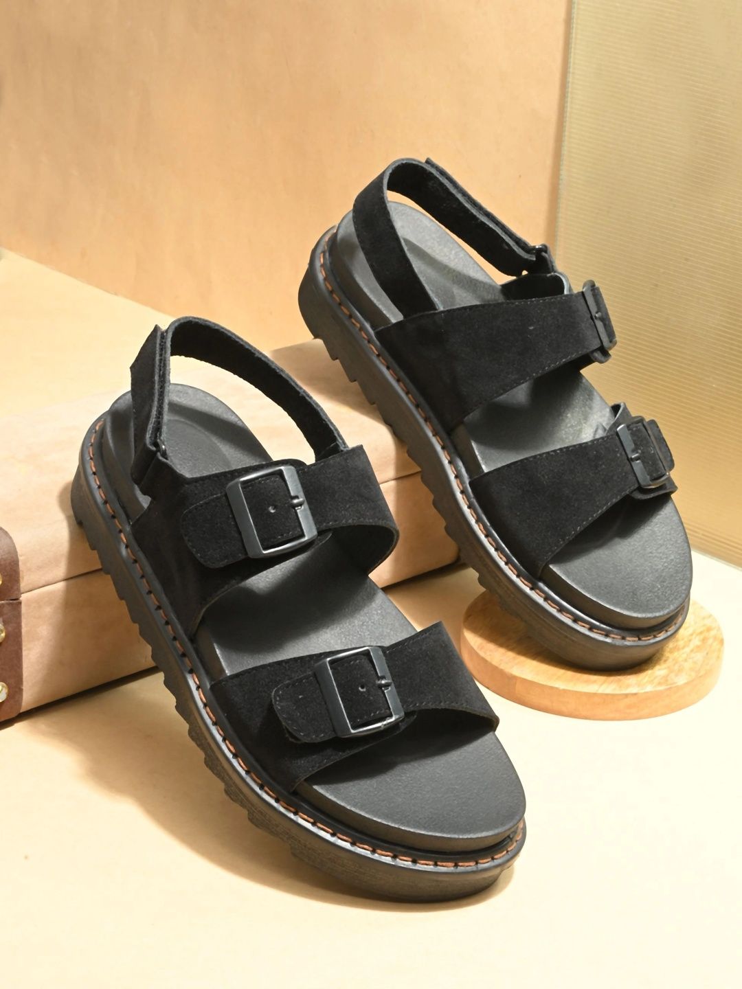 Roadster Men Leather Comfort Sandals