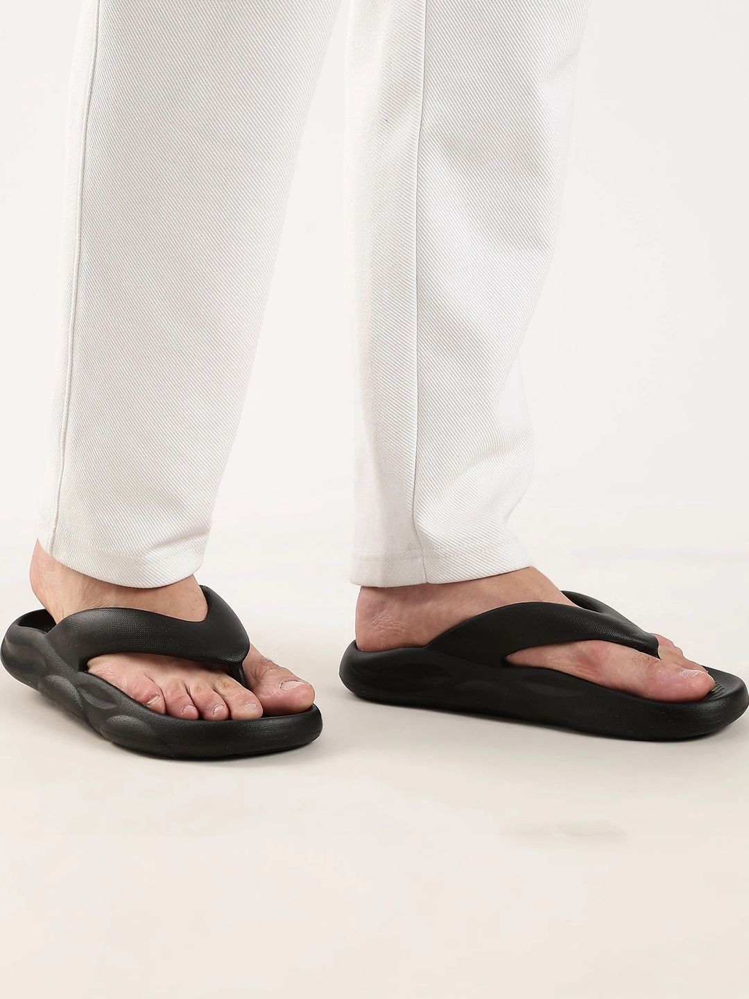 DEBONGO Men Thong Flip-Flops