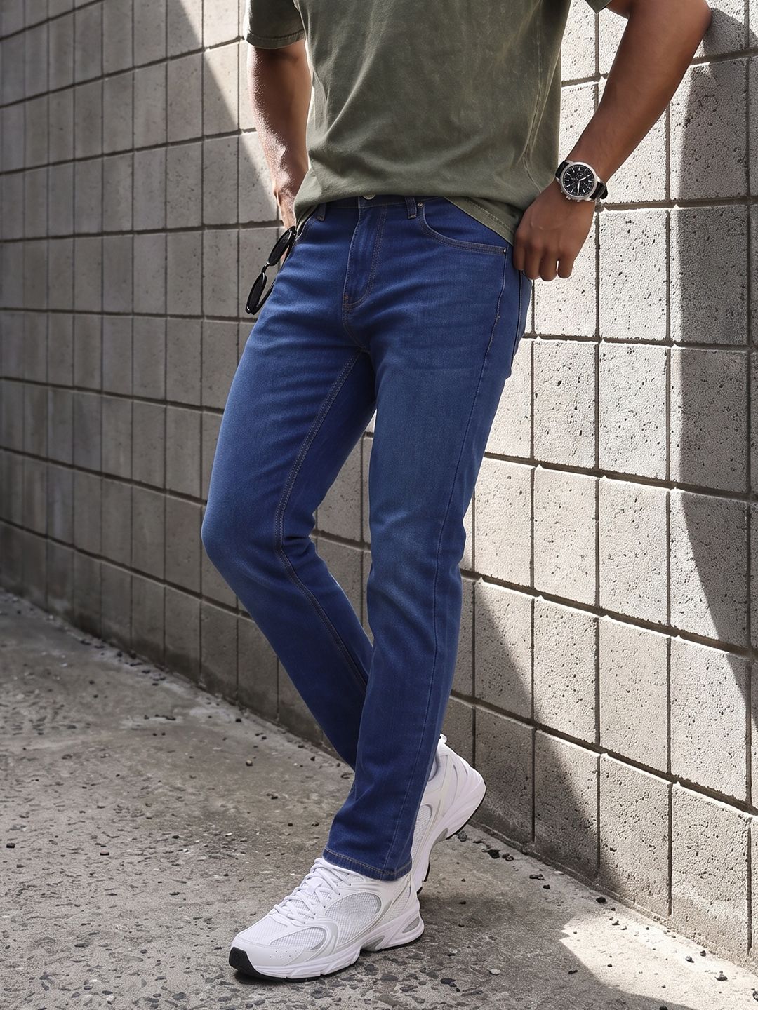 The Roadster Life Co. Men Skinny Fit Light Fade Stretchable Jeans