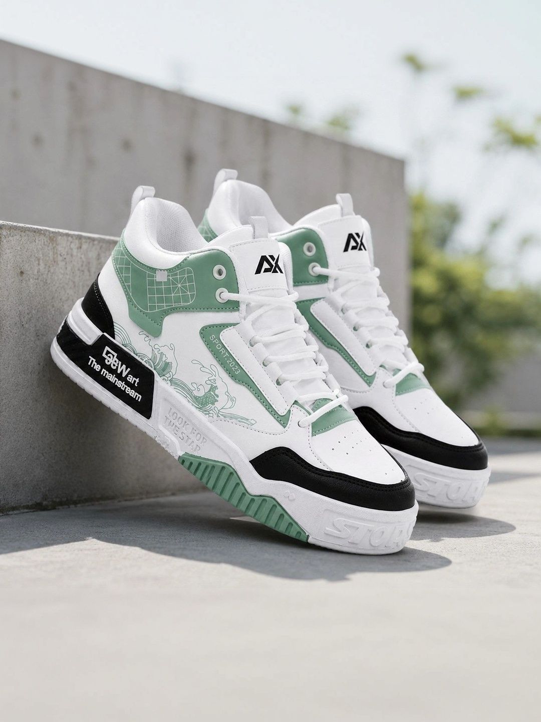 AIRBELL X AIRX Men Colourblocked Sneakers