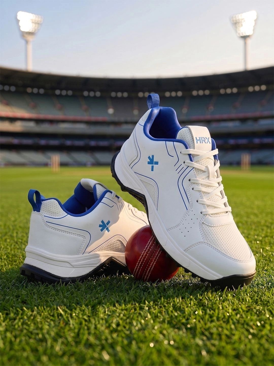 HRX by Hrithik Roshan Men Comfortable Cricket Shoes