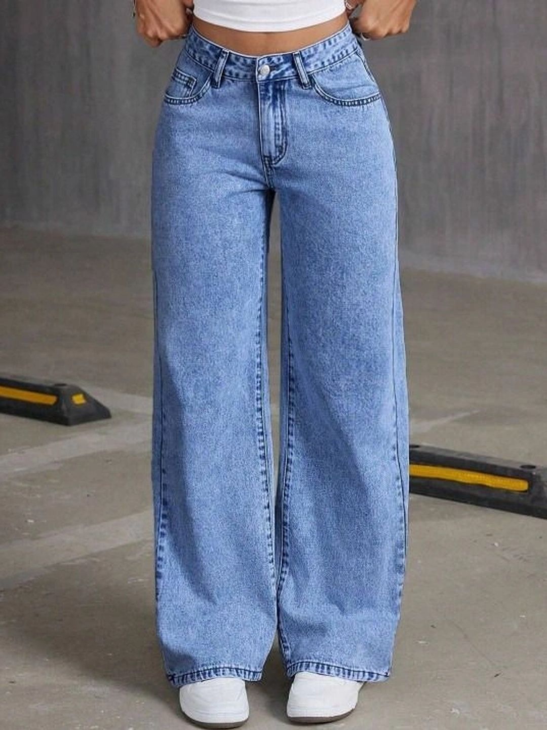 M MODDY Women Straight Fit High-Rise Stretchable Jeans