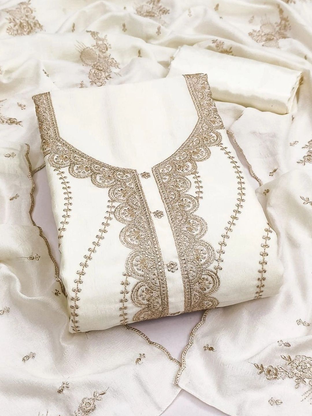 Rangrath Embroidered Unstitched Dress Material