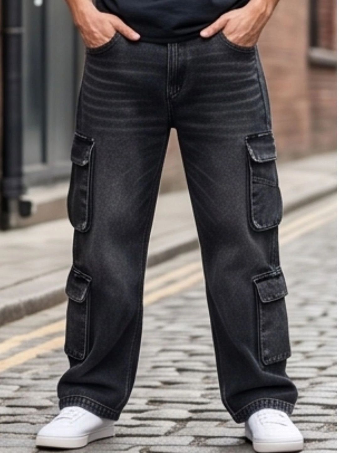 MODOMAN Men Mid-Rise Low Distress Light Fade Jeans