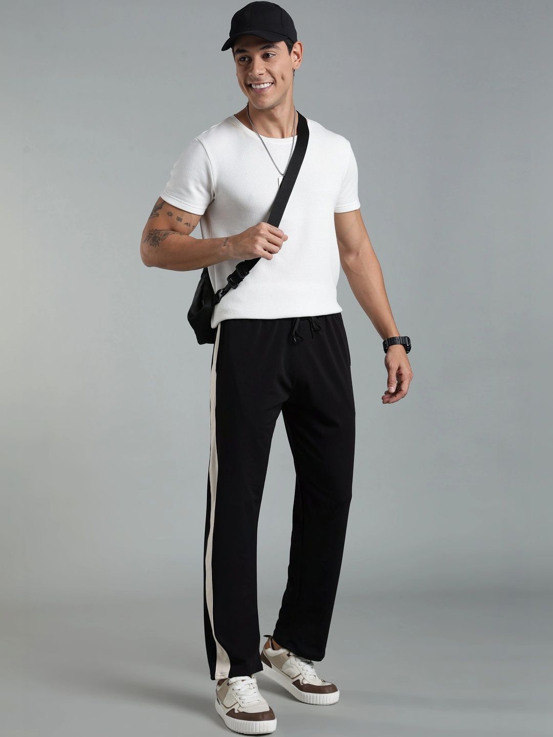 HERE&NOW Men Regular Fit Colourblocked Training Track Pants