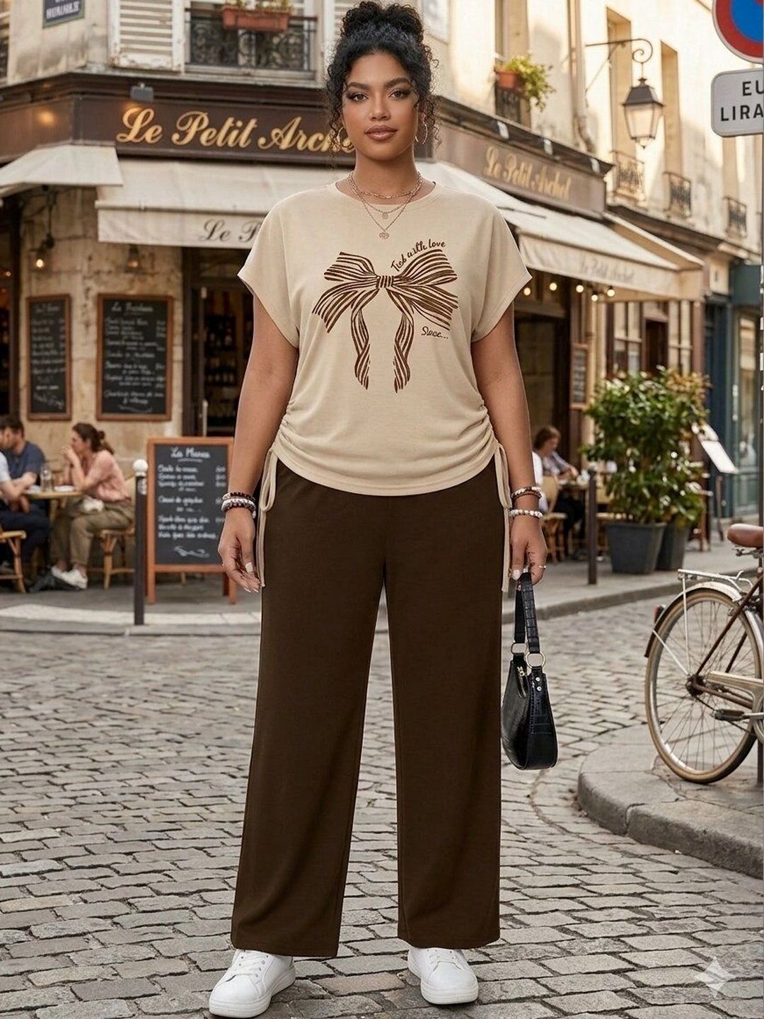 ALHEENA Women Printed T-shirt with Trousers