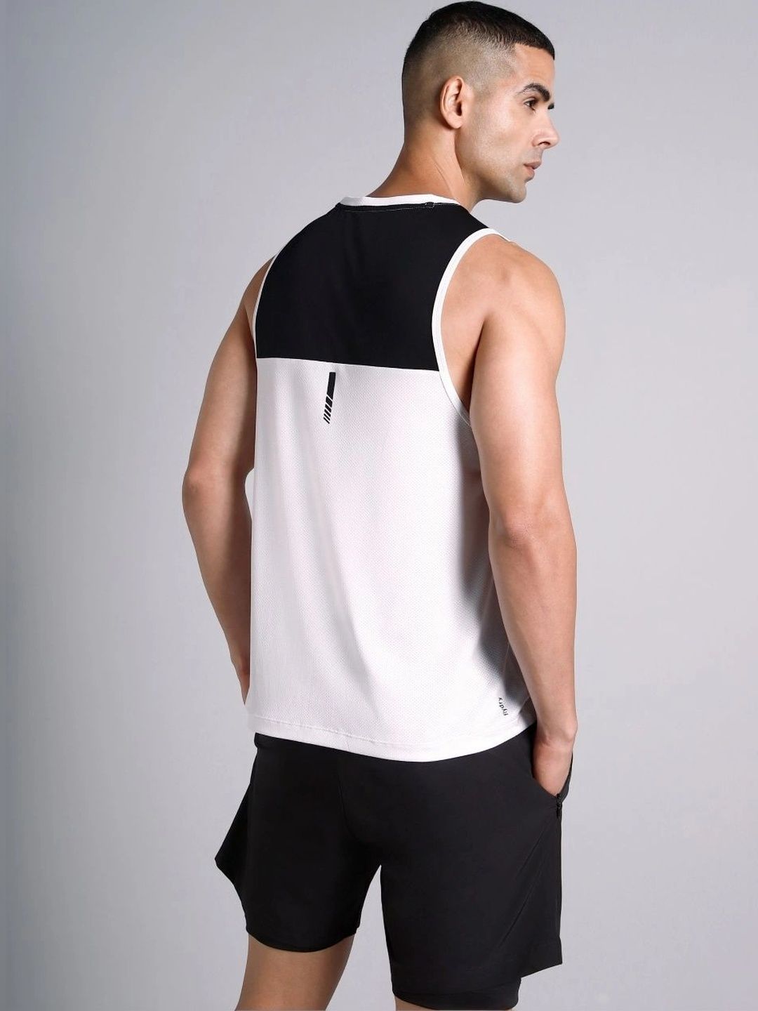 CULT Men Brand Logo Colourblocked Moisture Wicking T-shirt