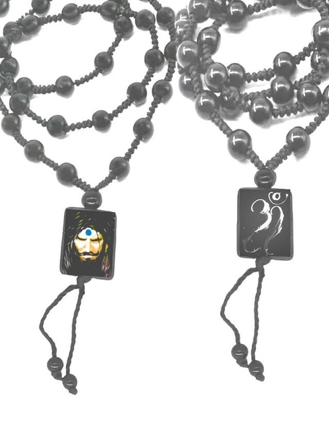 KINGSTYLE IMPEX Square Pendants with Chains