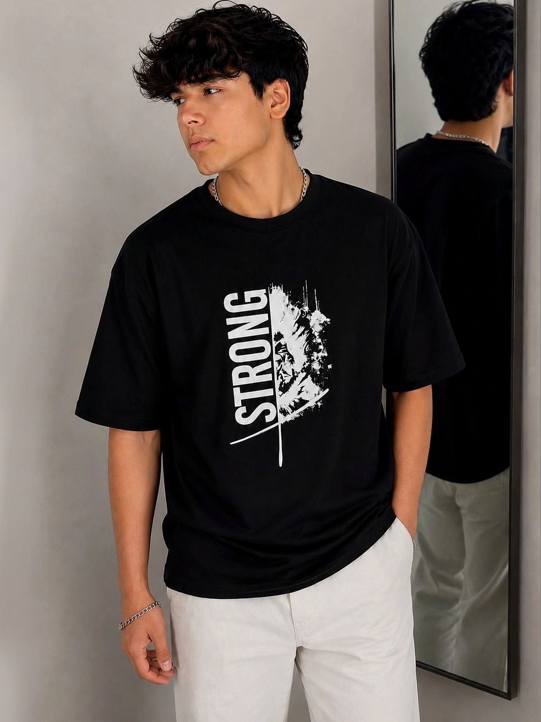 PATOIS Men Typography Printed T-shirt