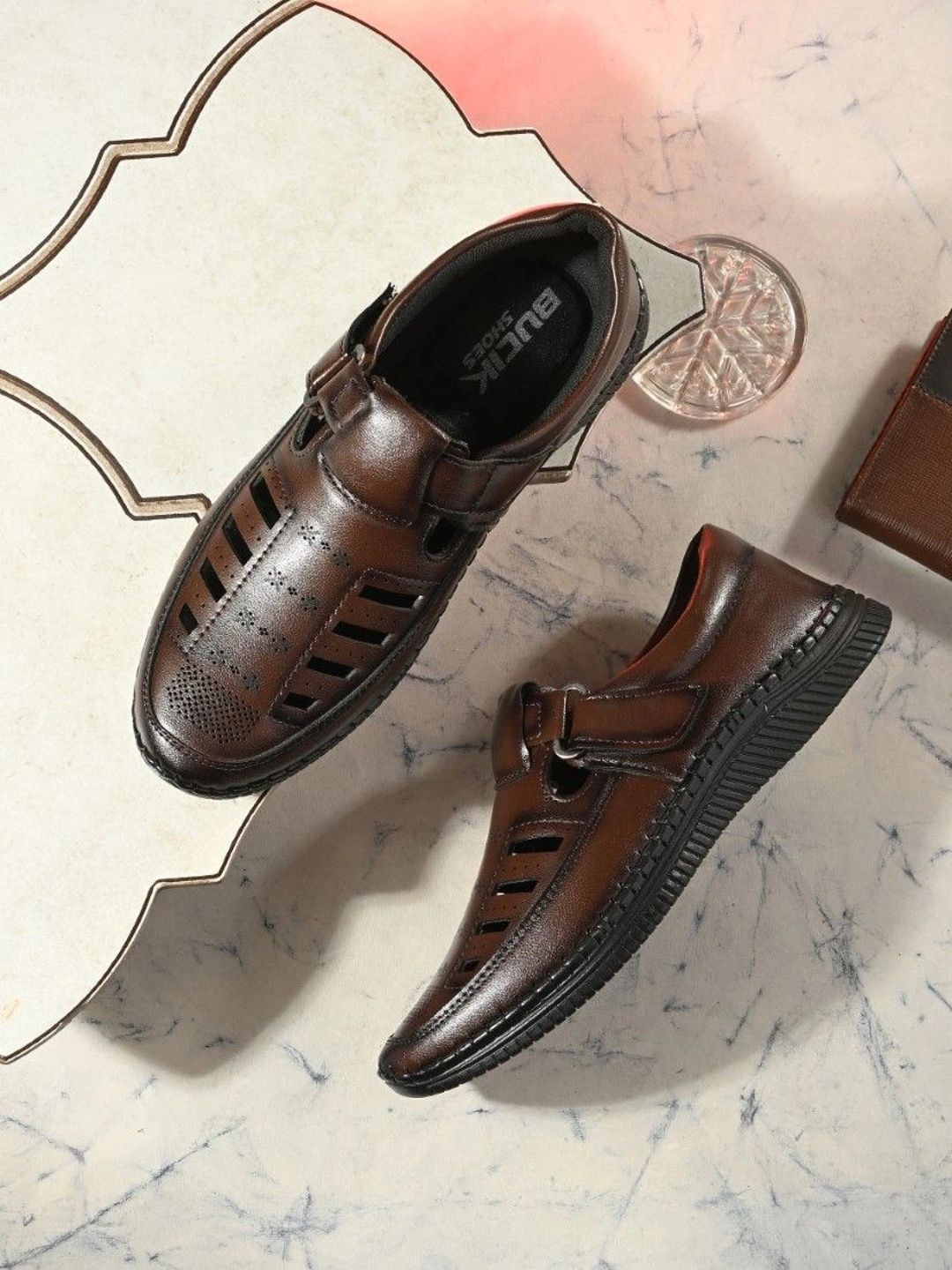 BUCIK Men Shoe-Style Sandals