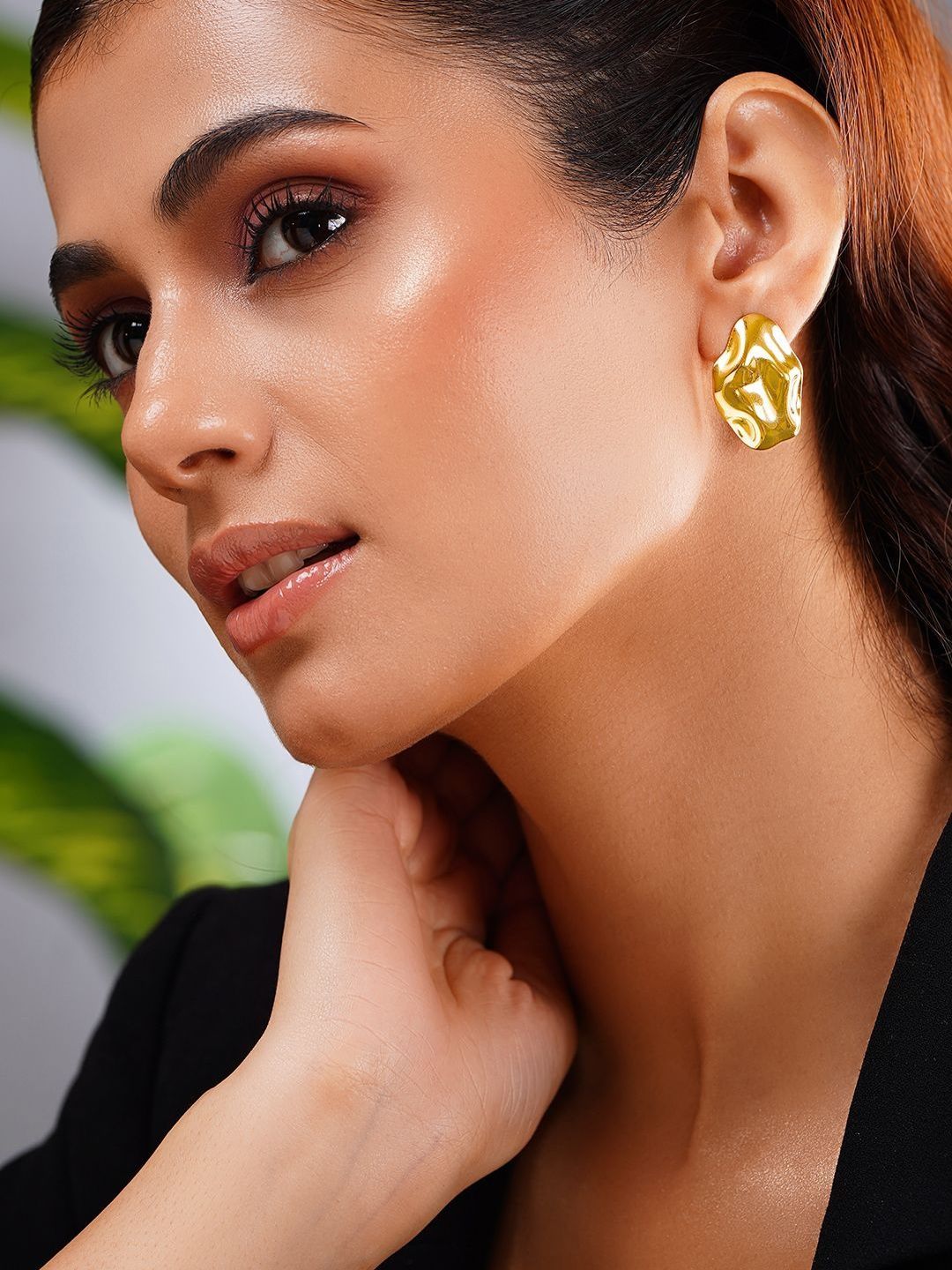 Golden Sculpted Stud Earrings Rubans Thick 18K Gold Plated Stainless Steel Molten Textured Stud Earrings