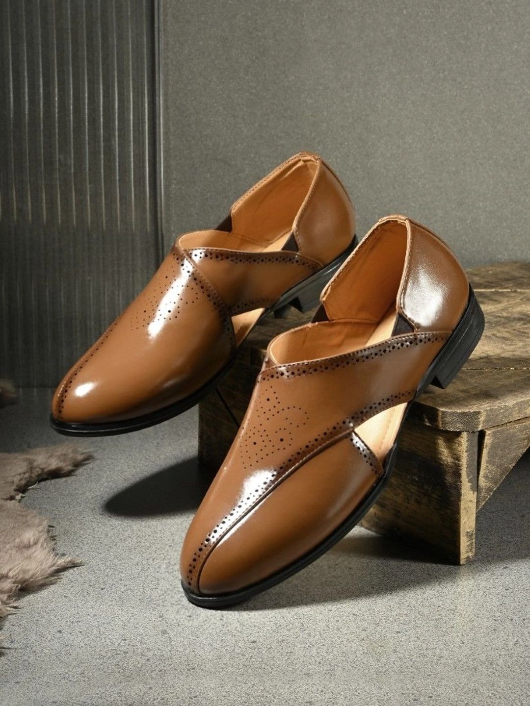 BUCIK Men Shoe-Style Sandals