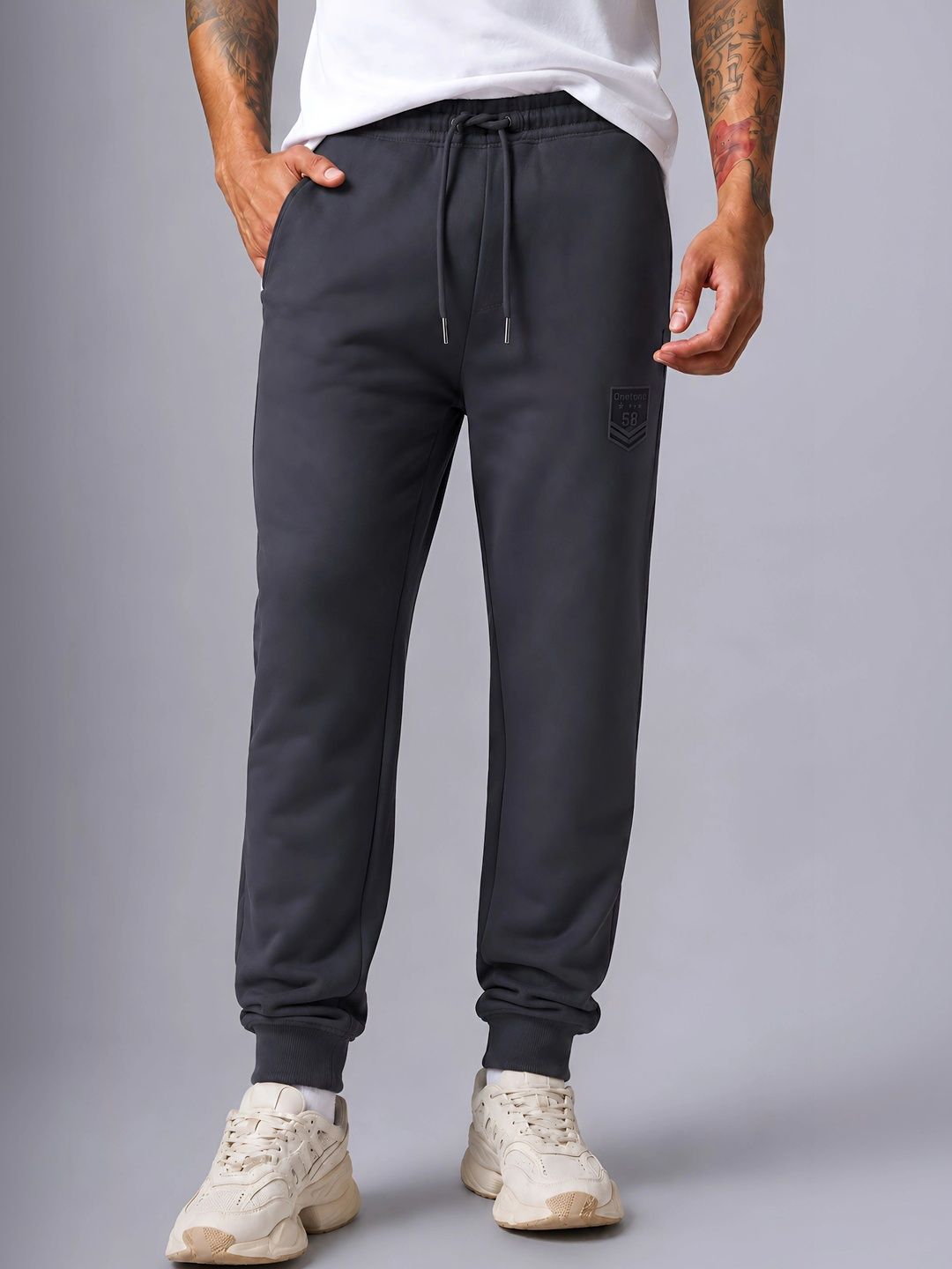 CLOTHIFY Men Regular Fit Brand Logo Training Joggers