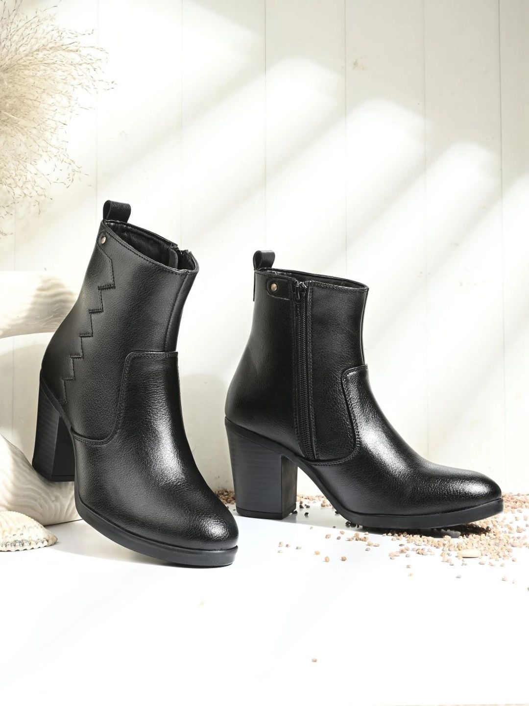 Roadster The Roadster Lifestyle Co Women Textured Round Toe Zip Regular Boots