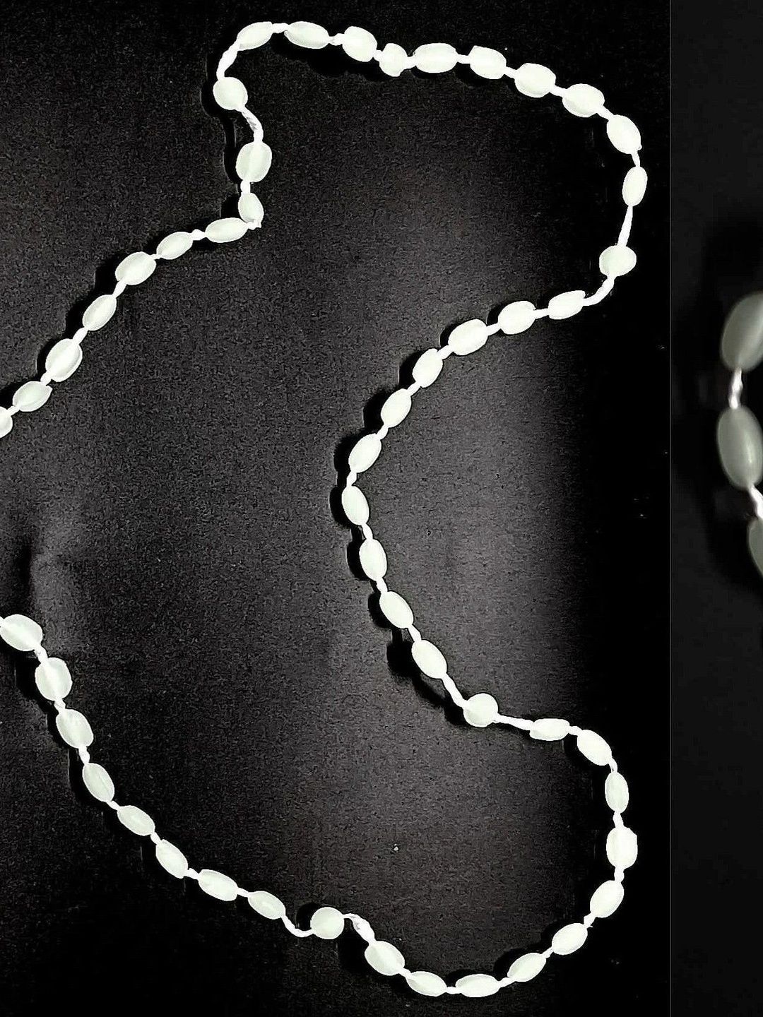KINGSTYLE IMPEX Geometric Pendants with Chains
