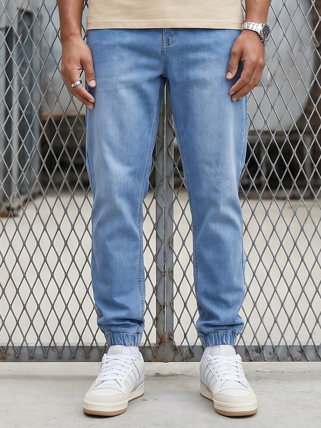 The Roadster Life Co. Men Relaxed Fit Stretchable Denim Joggers