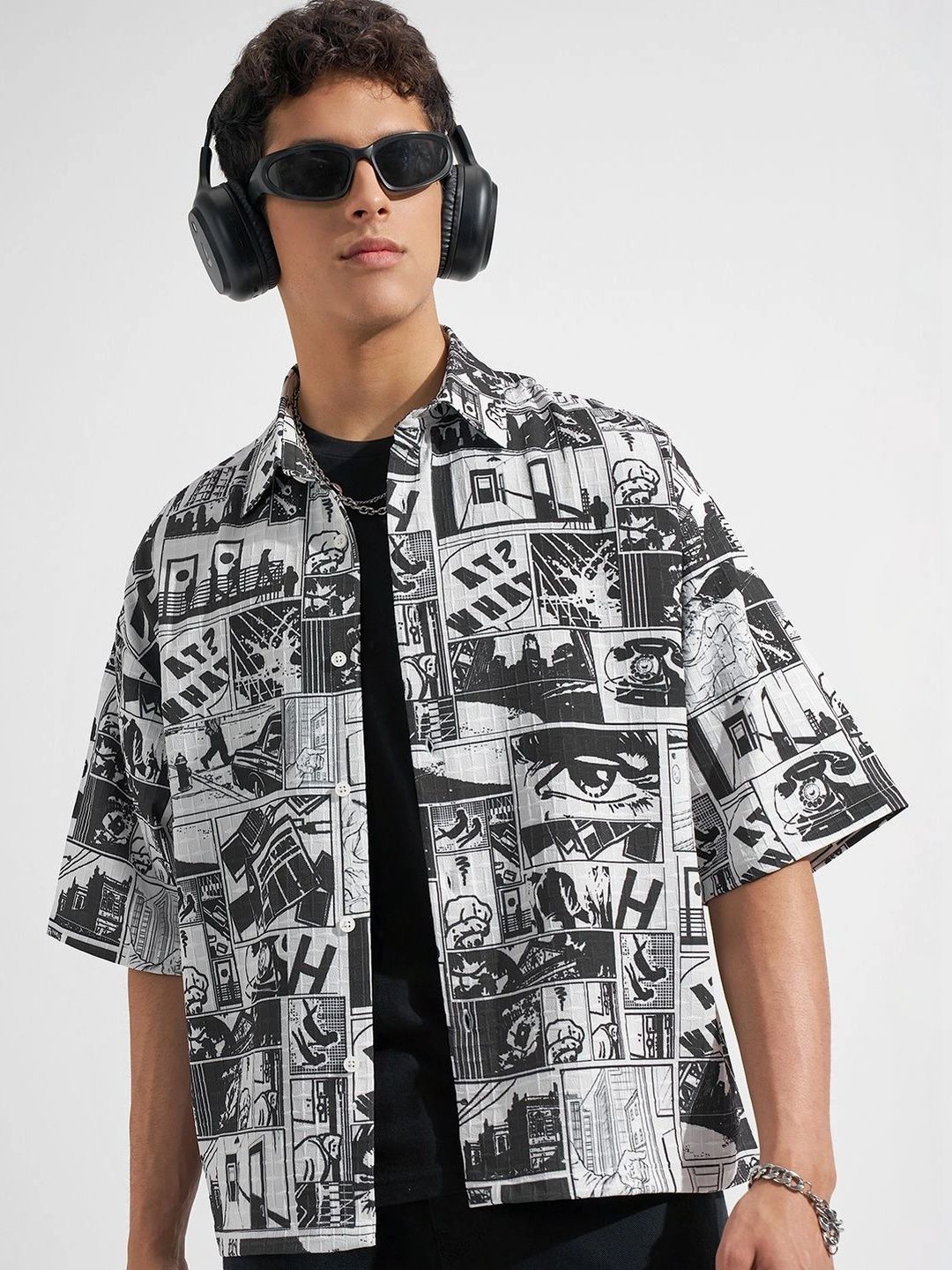 HIGHLANDER Men Black Popcorn Textured Printed Relaxed Shirts