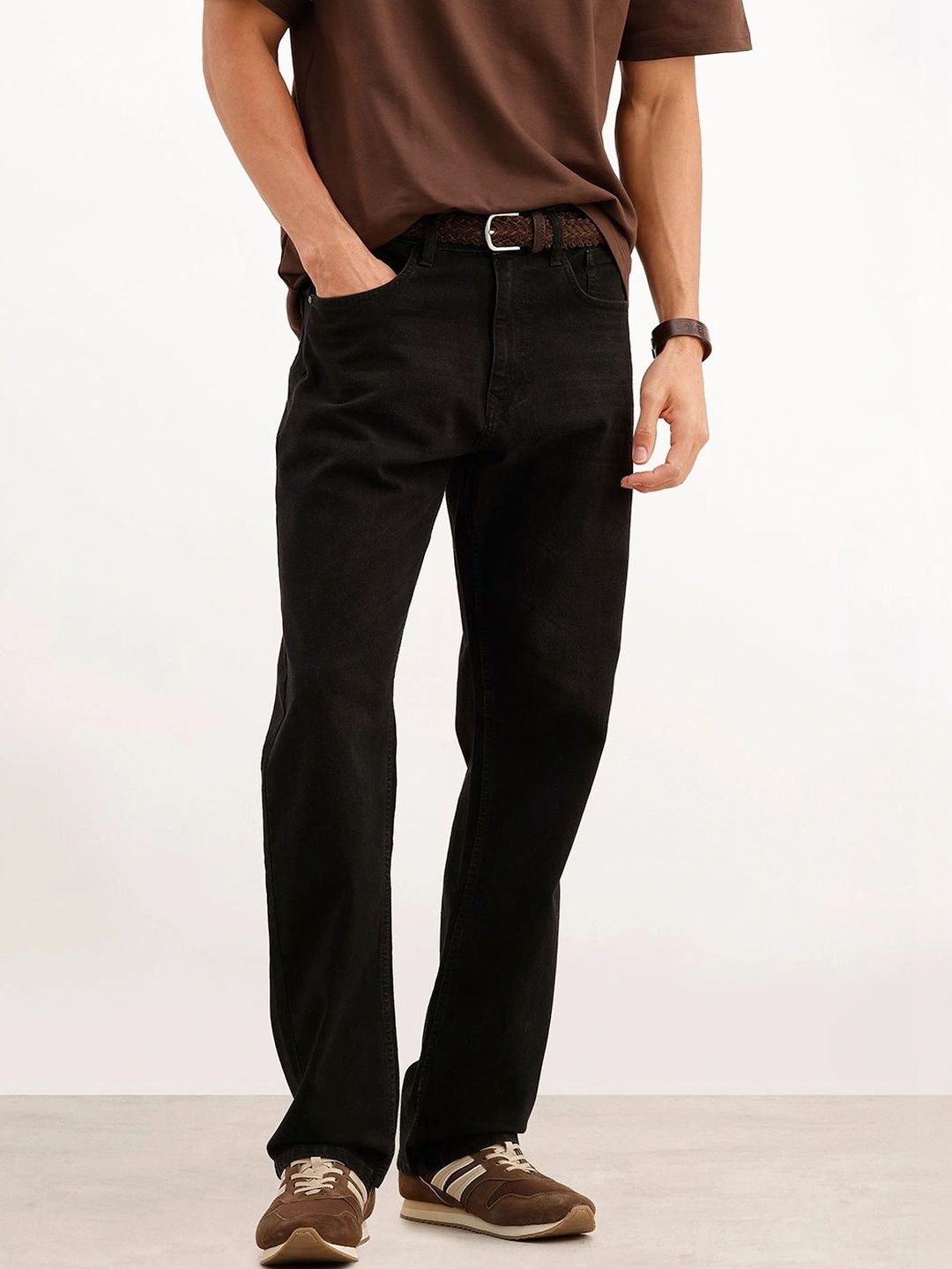 WROGN Men Anti Relaxed Fit High-Rise Light Fade Stretchable Jeans