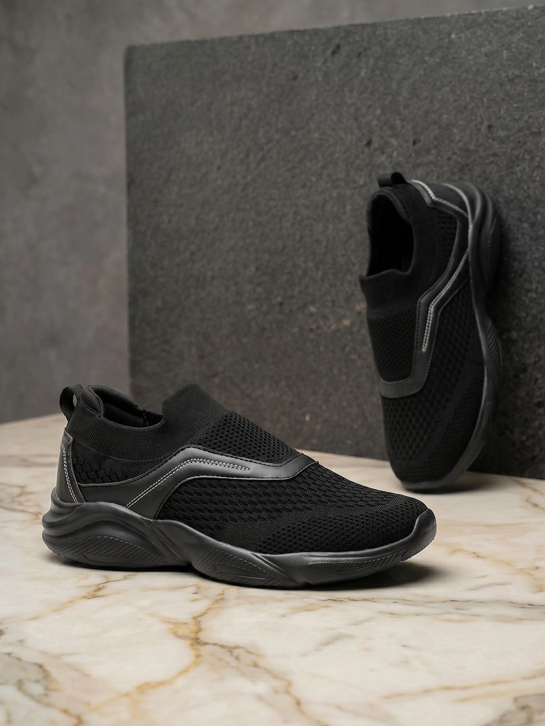Killer Men Mesh Slip-On Walking Shoes