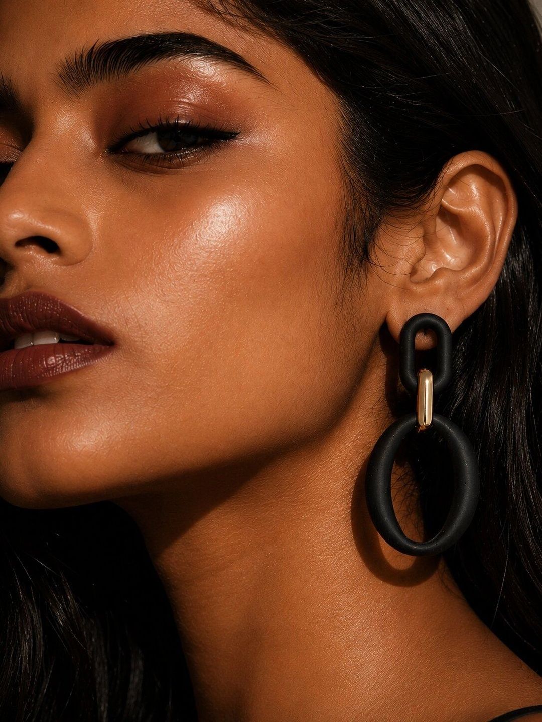Niska Geometric Drop Earrings
