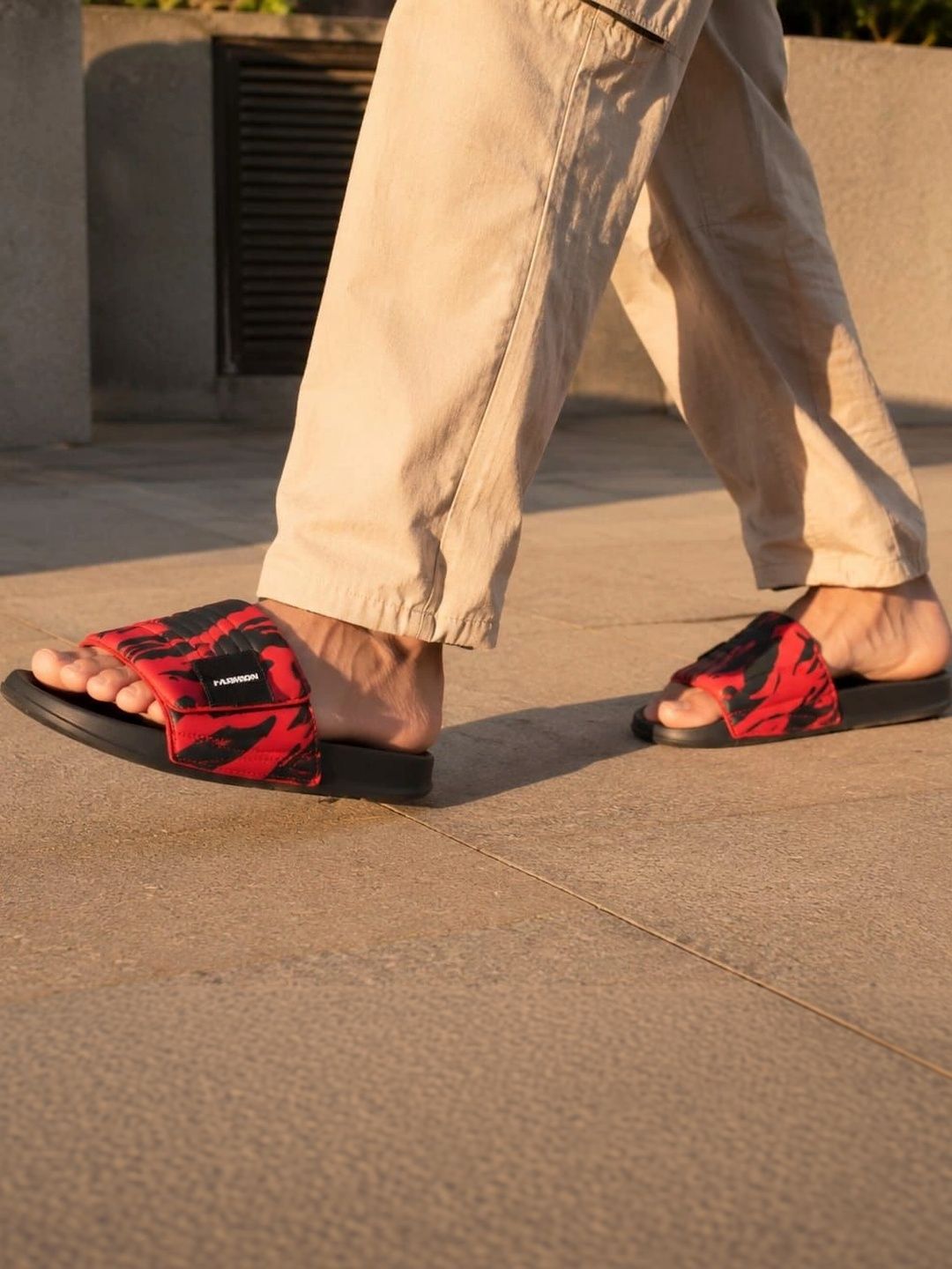 Style Height Men Printed Sliders