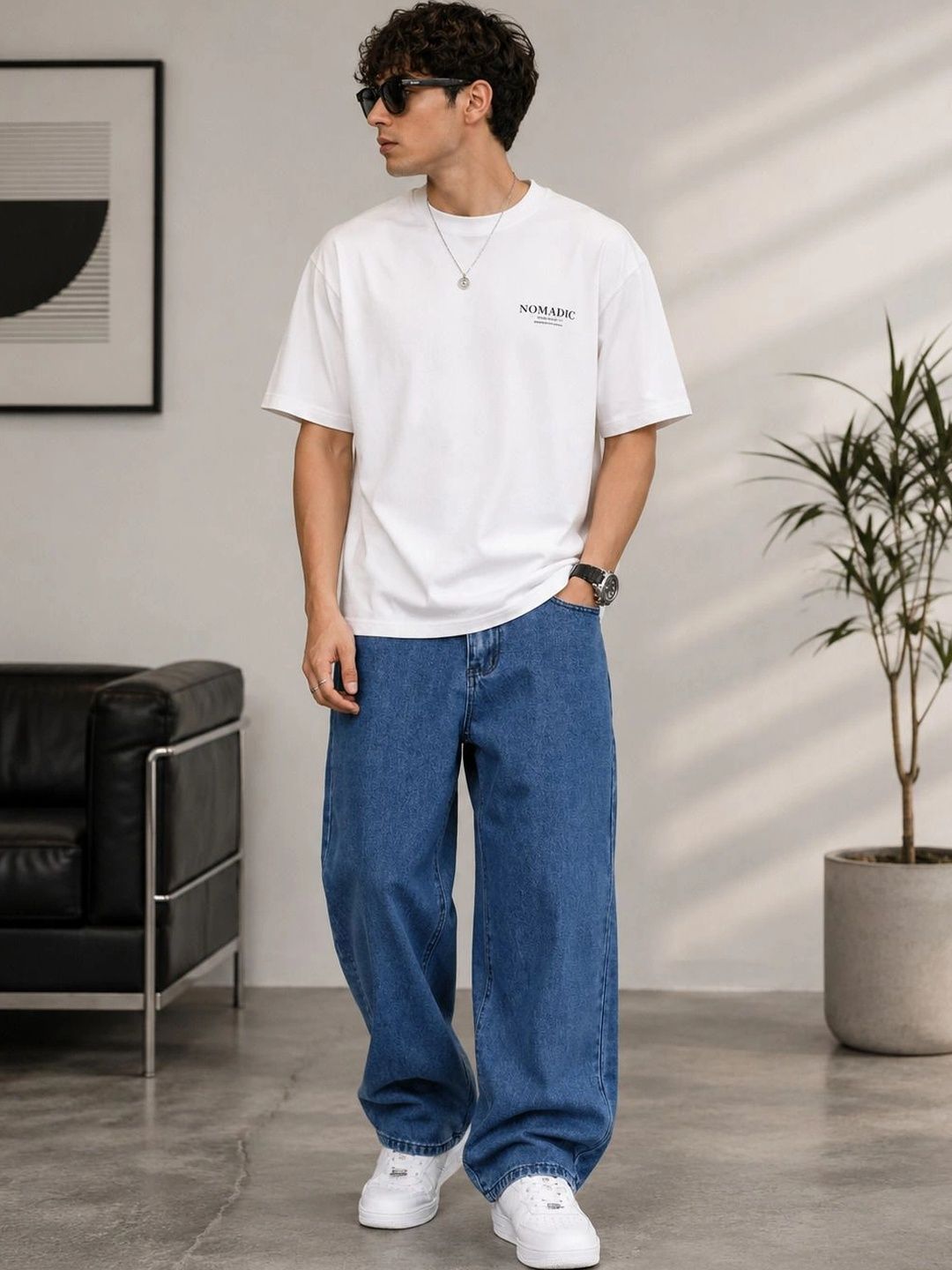glitchez Men Relaxed Fit Mid-Rise Light Fade Stretchable Jeans