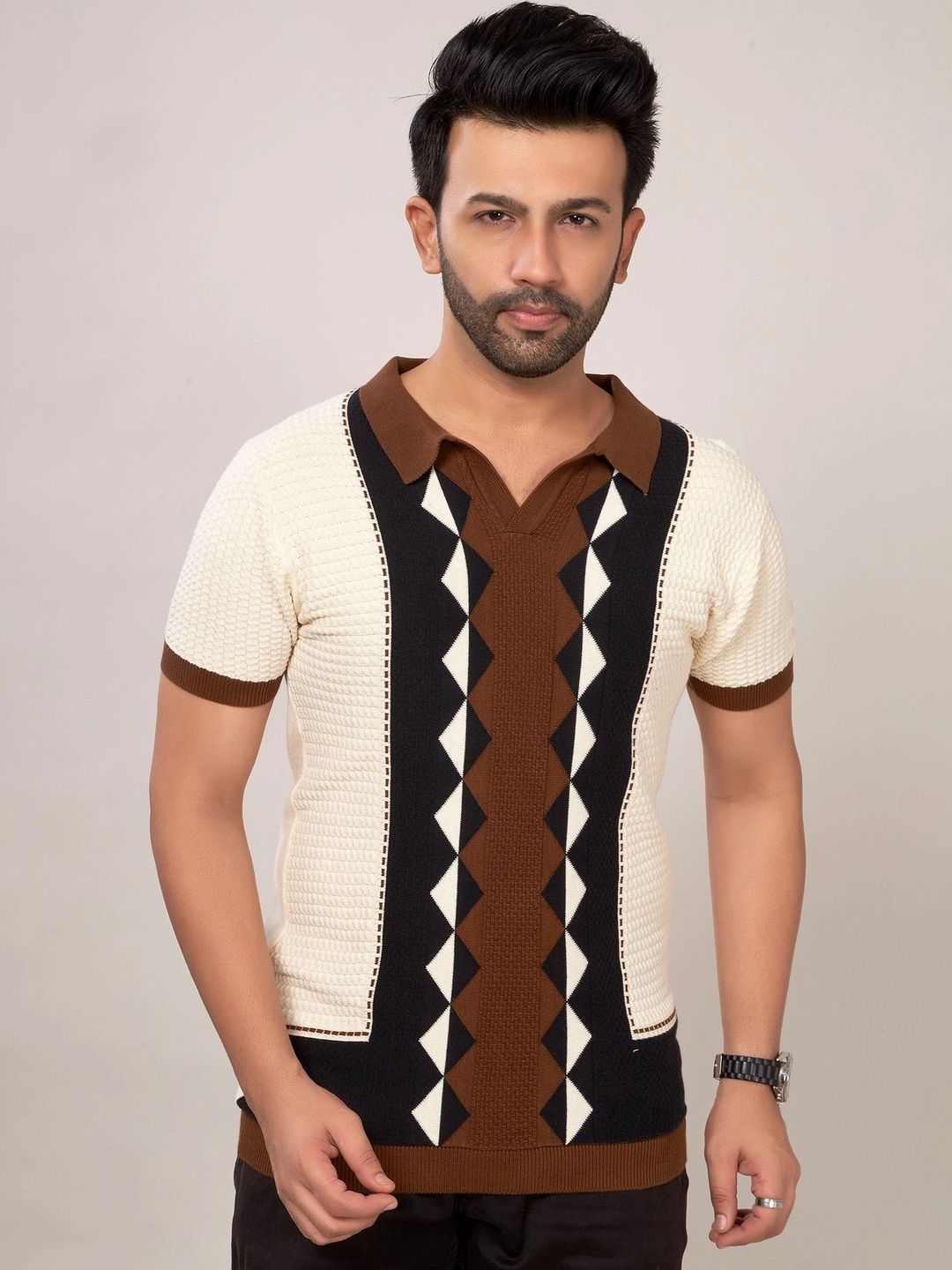 CHOKRA Men Colourblocked Polo Collar T-shirt