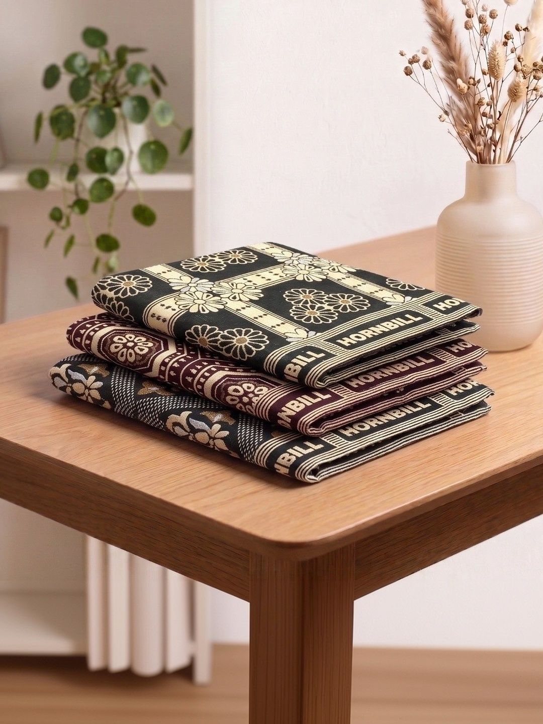 Hornbill Enterprises Hornbill Enterprises Maroon Set of 3 Floral 300 GSM Dohar